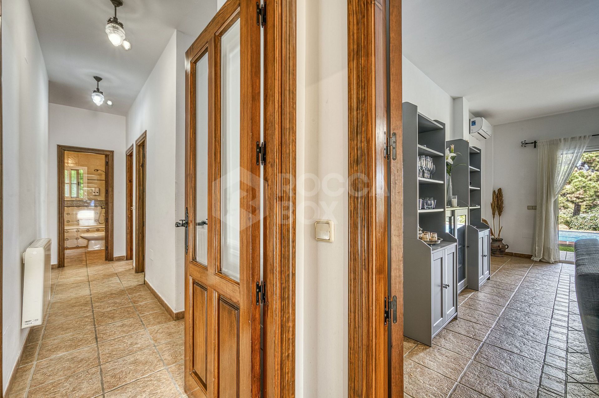 Independent Mediterranean-Style Villa Just 900 m from the Beach – Marbella East