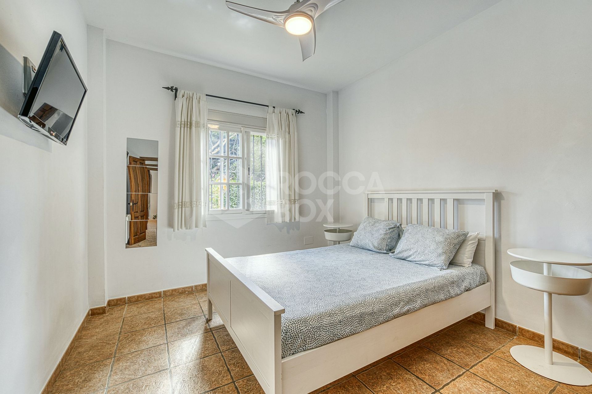 Independent Mediterranean-Style Villa Just 900 m from the Beach – Marbella East