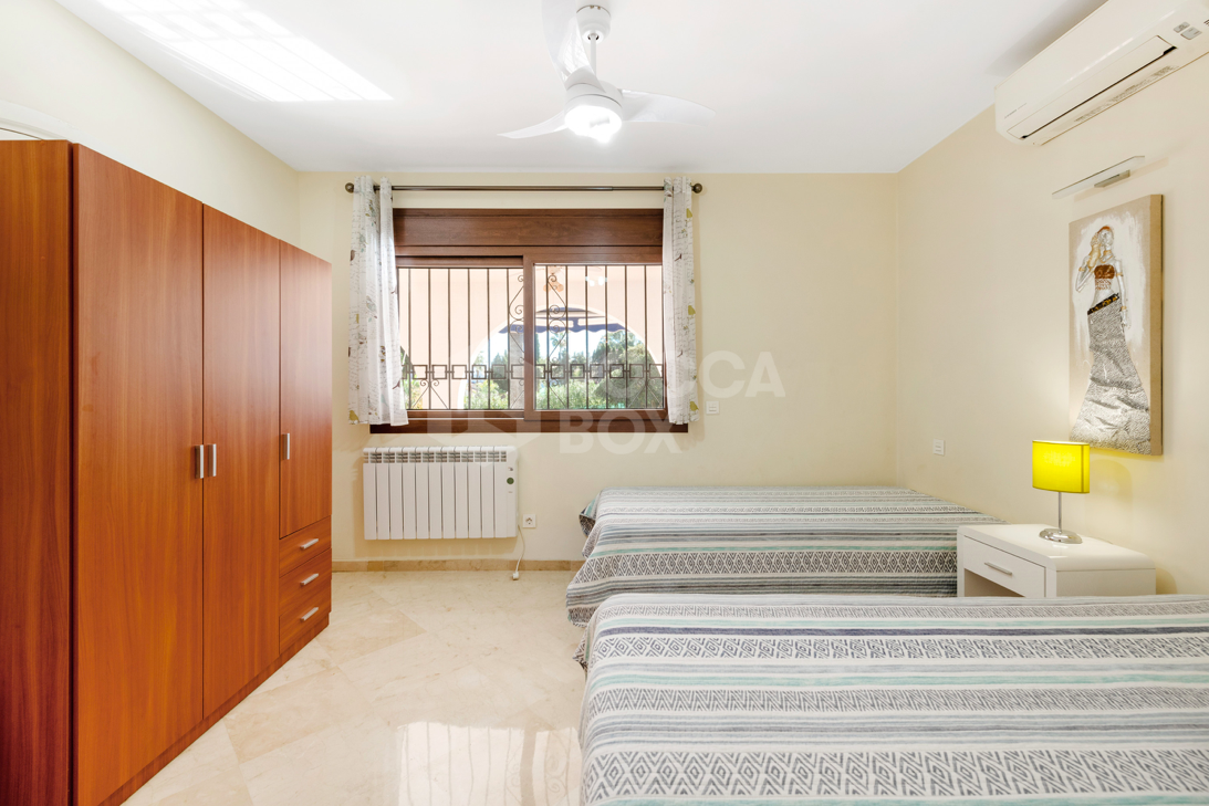 Luxury and Space in Atalaya, Estepona: Exceptional 5-Bedroom Villa for Sale