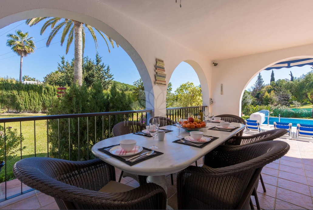 Villa in Atalaya, Estepona