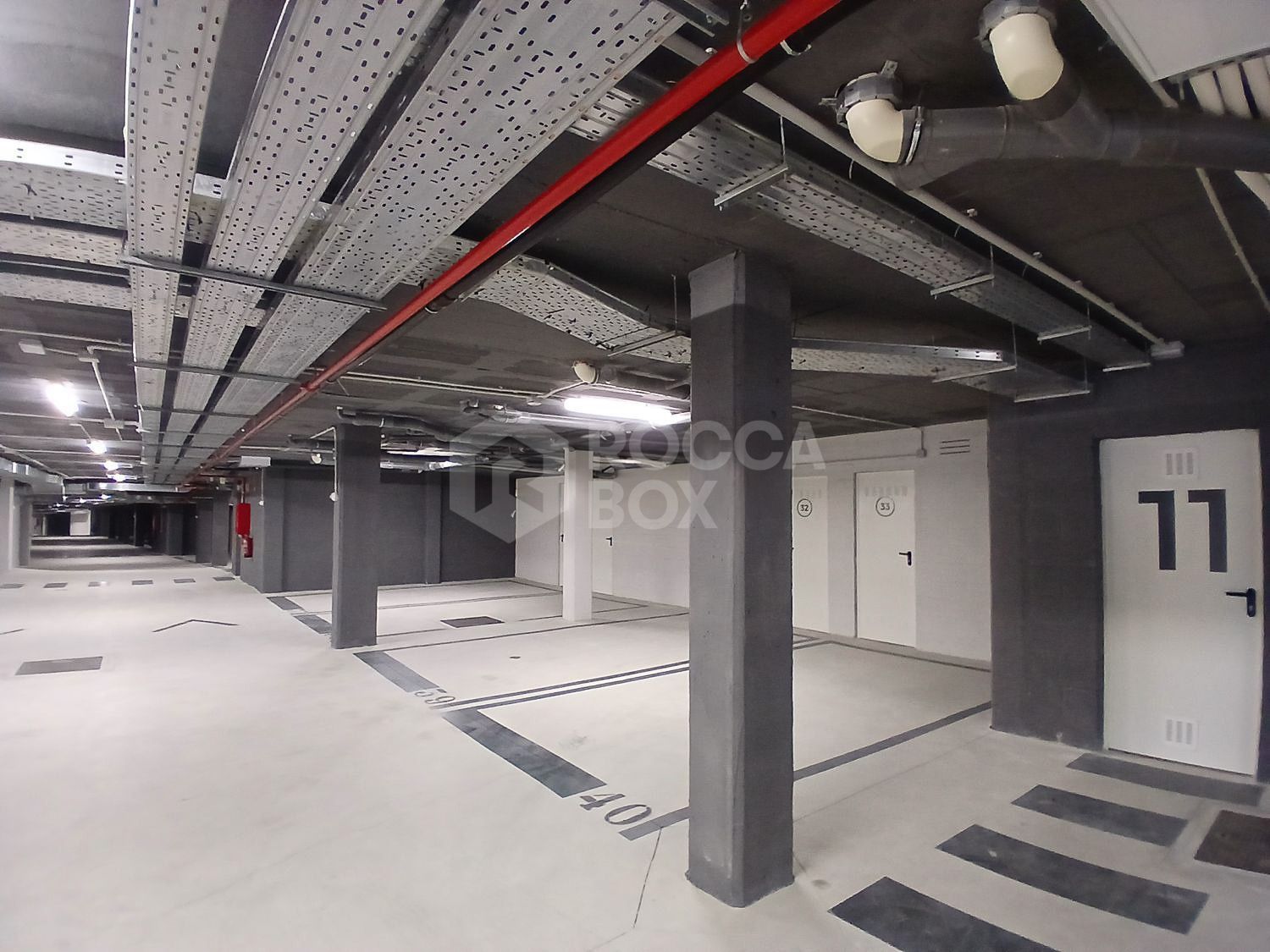 Luxury New-Build Apartment with High-End Facilities and Prime Location