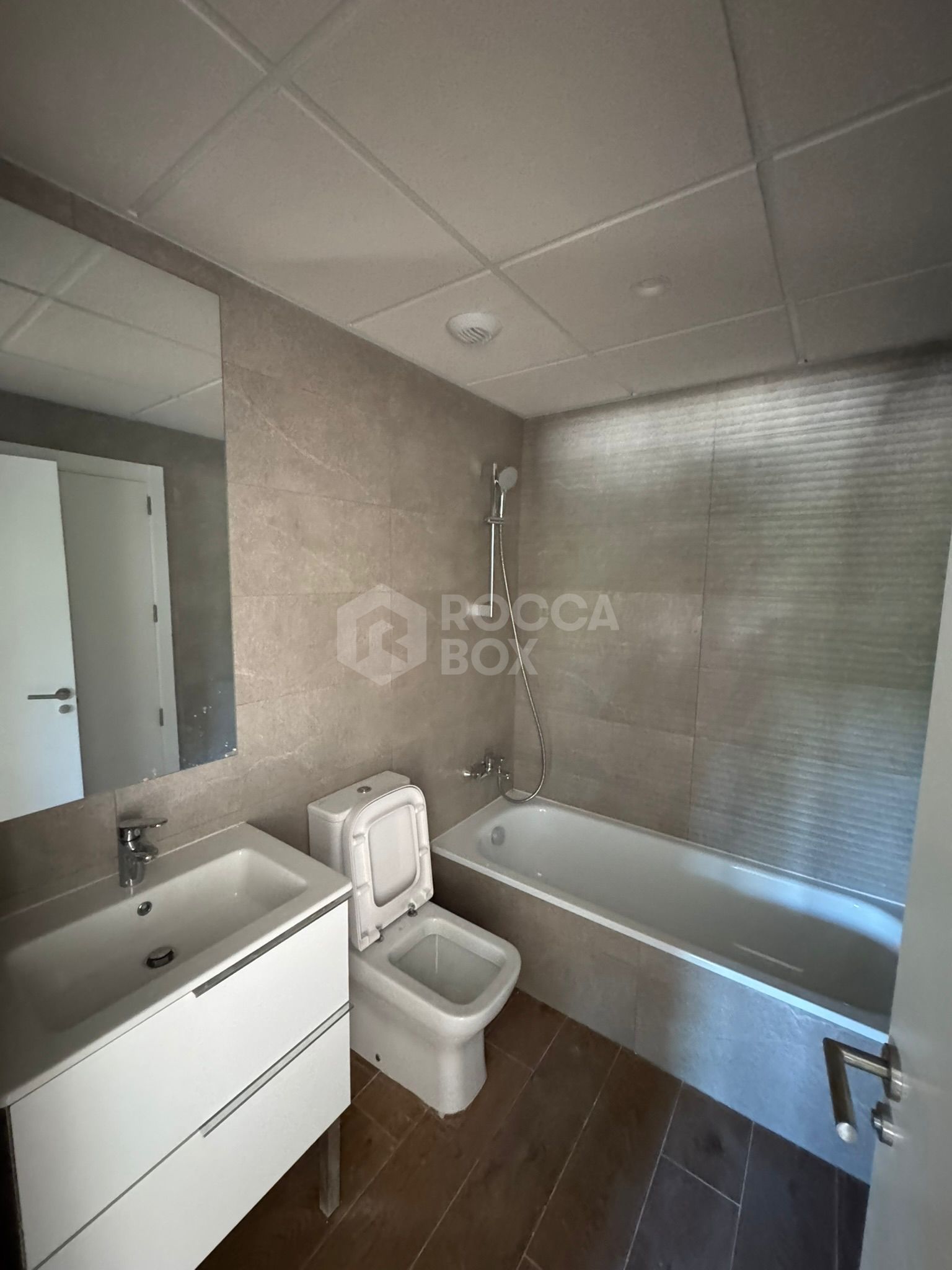 Luxury New Build Apartment with in Cancelada