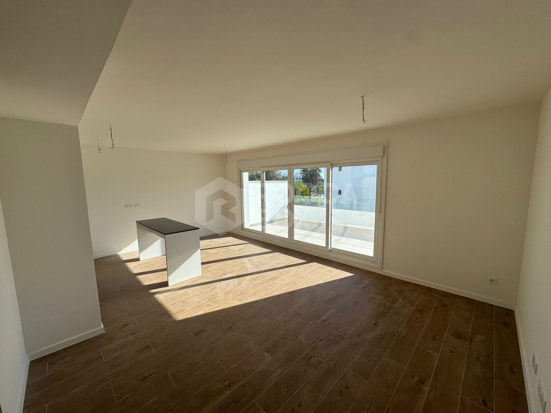 Luxury New Build Apartment with in Cancelada