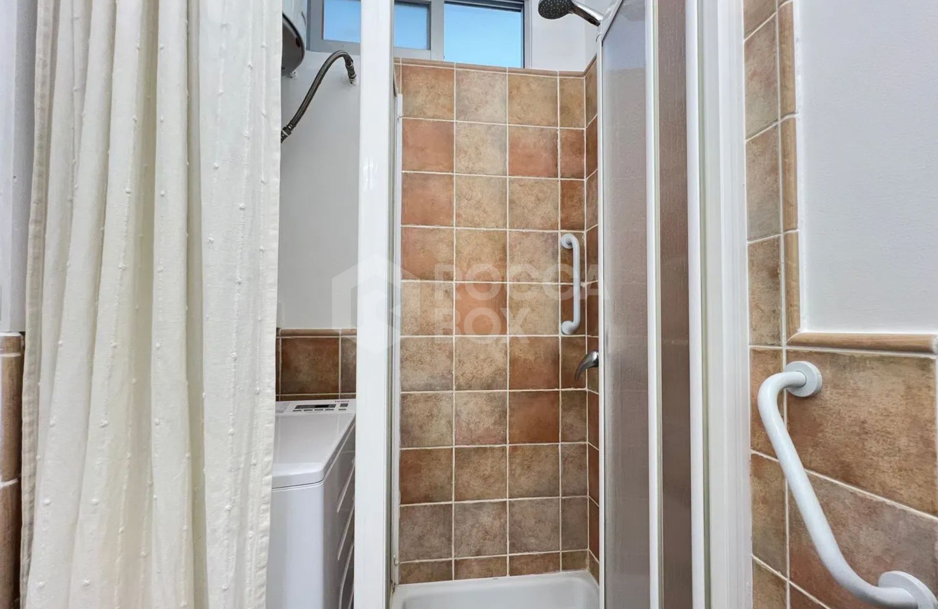 Charming One-Bedroom Apartment Just 2 Minutes Walking To The Beach