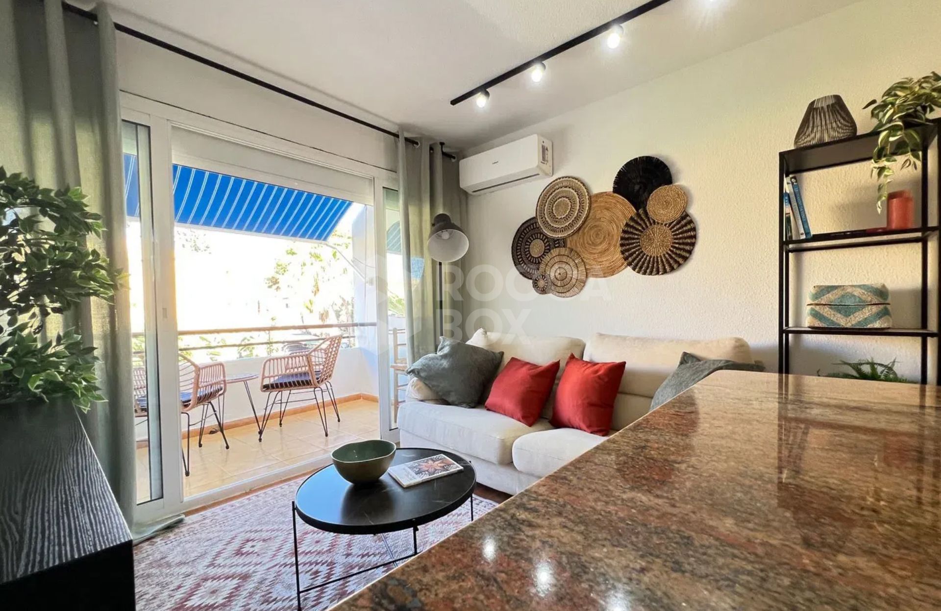 Charming One-Bedroom Apartment Just 2 Minutes Walking To The Beach