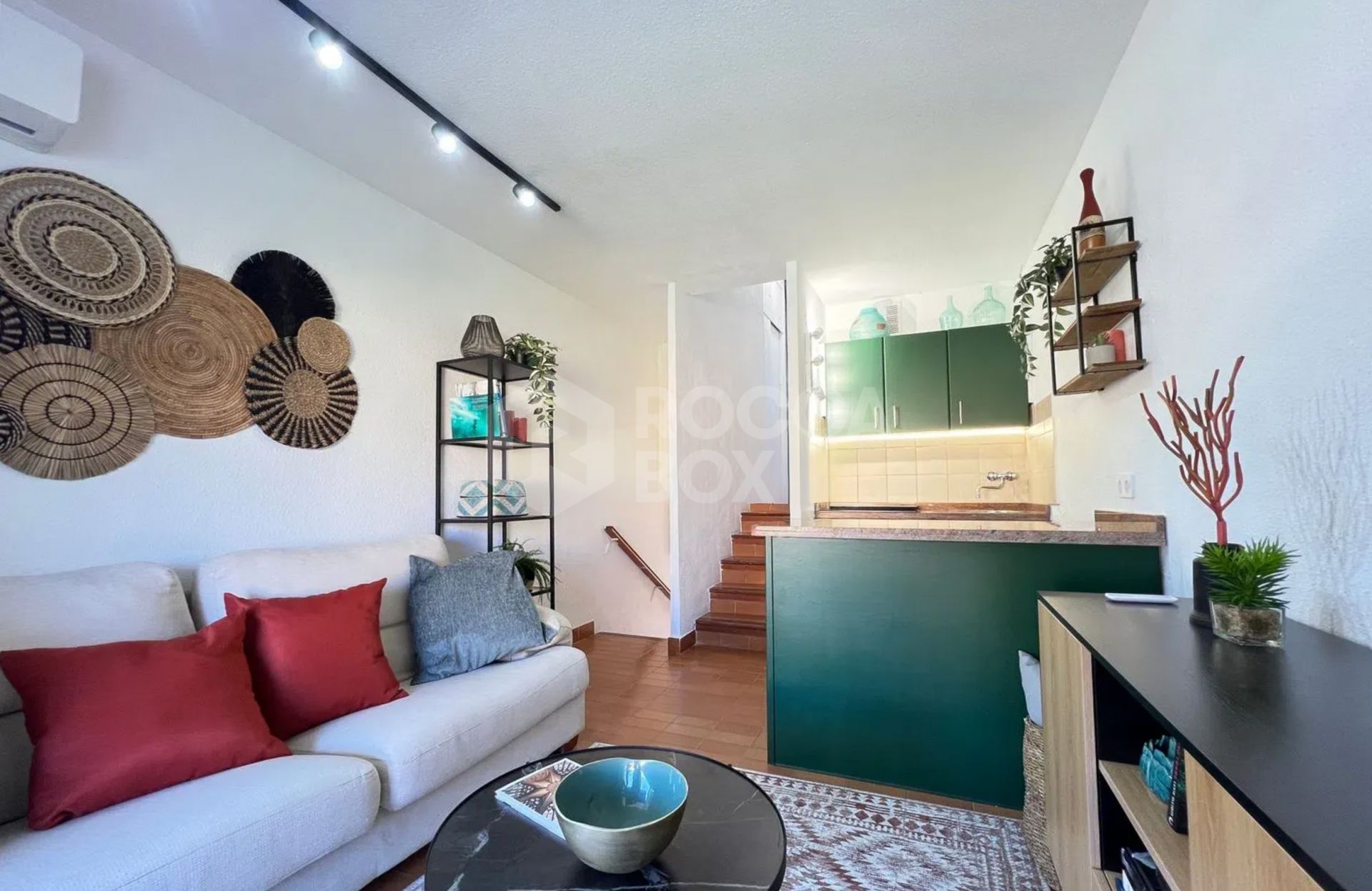 Charming One-Bedroom Apartment Just 2 Minutes Walking To The Beach