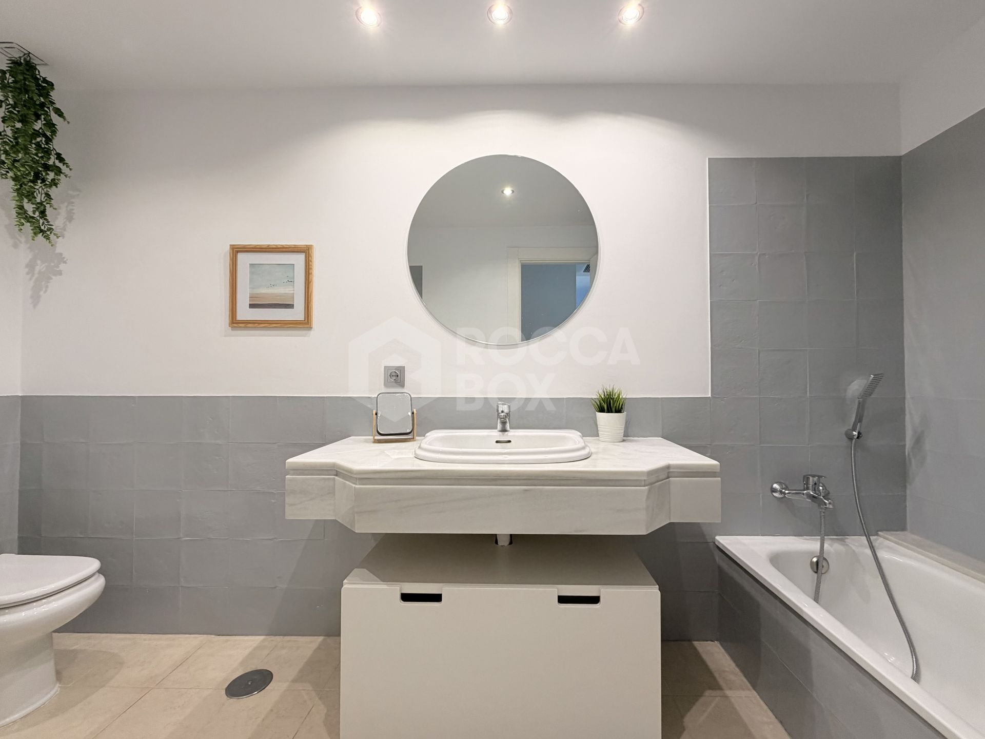 Guadalcántara Golf | Renovated ground floor apartment with private garden | Balay Crystal kitchen | 24-hour security