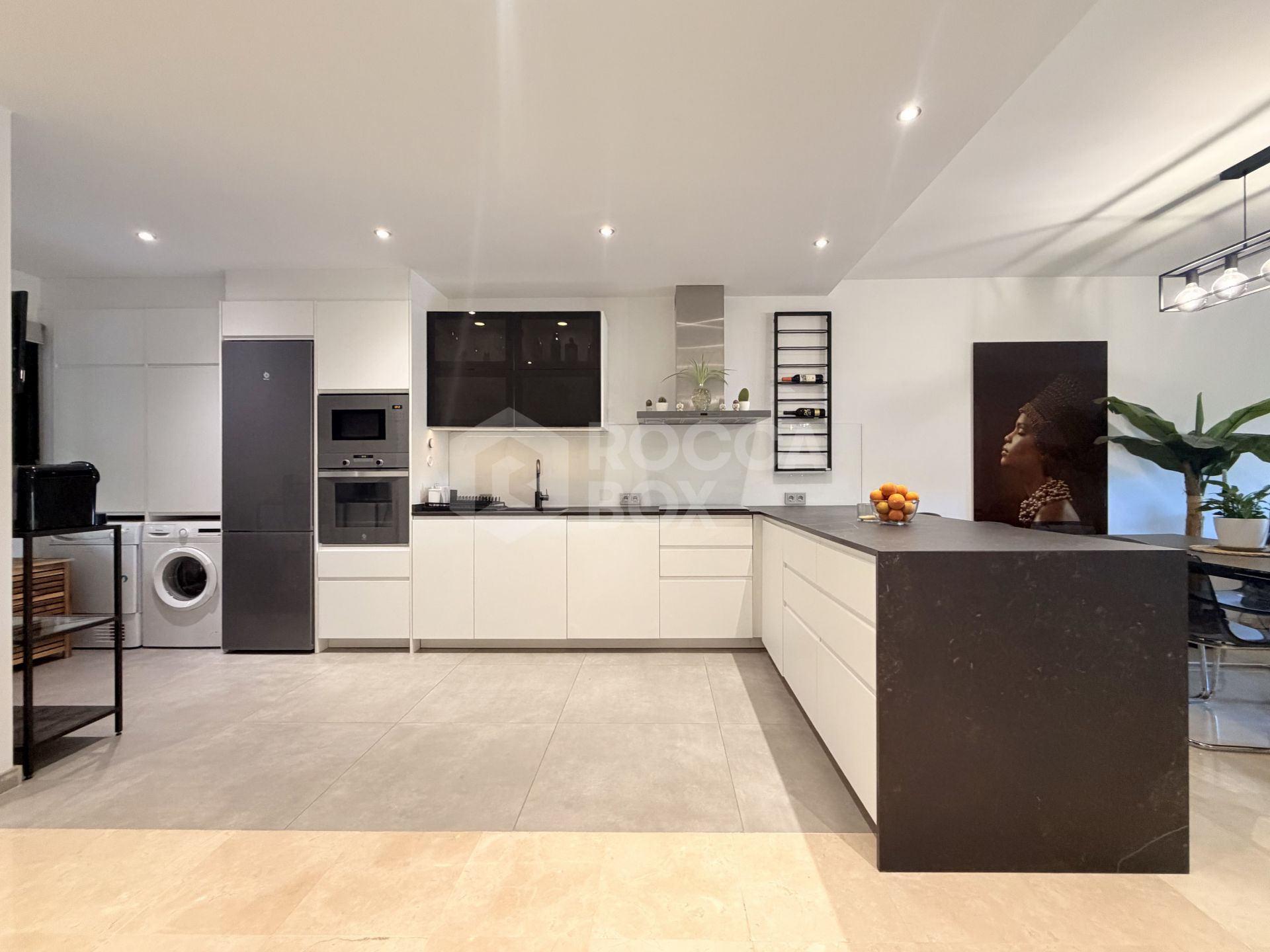 Guadalcántara Golf | Renovated ground floor apartment with private garden | Balay Crystal kitchen | 24-hour security