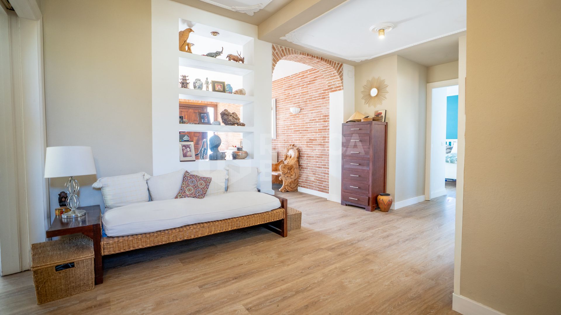 Elegant Five-Bedroom Villa with Private Pool and Garden