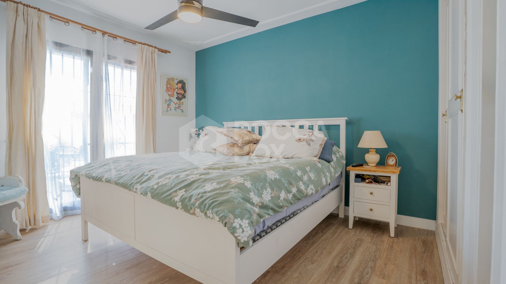 Elegant Five-Bedroom Villa with Private Pool and Garden