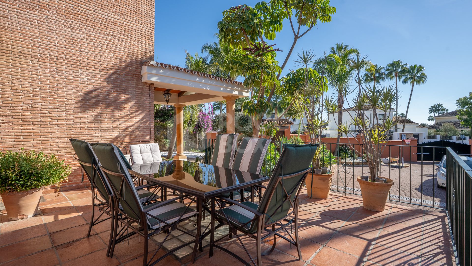 Elegant Five-Bedroom Villa with Private Pool and Garden