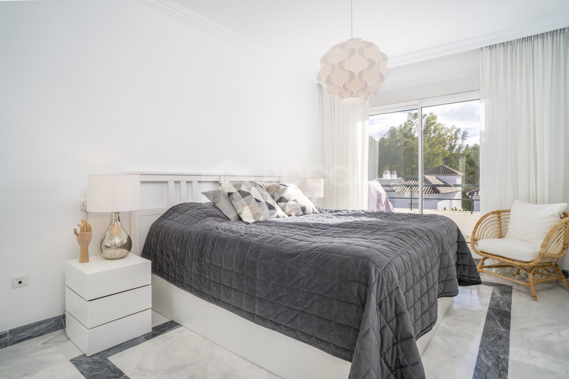 Elegant Two Bedroom Apartment with Tranquil Surroundings and Modern Comforts