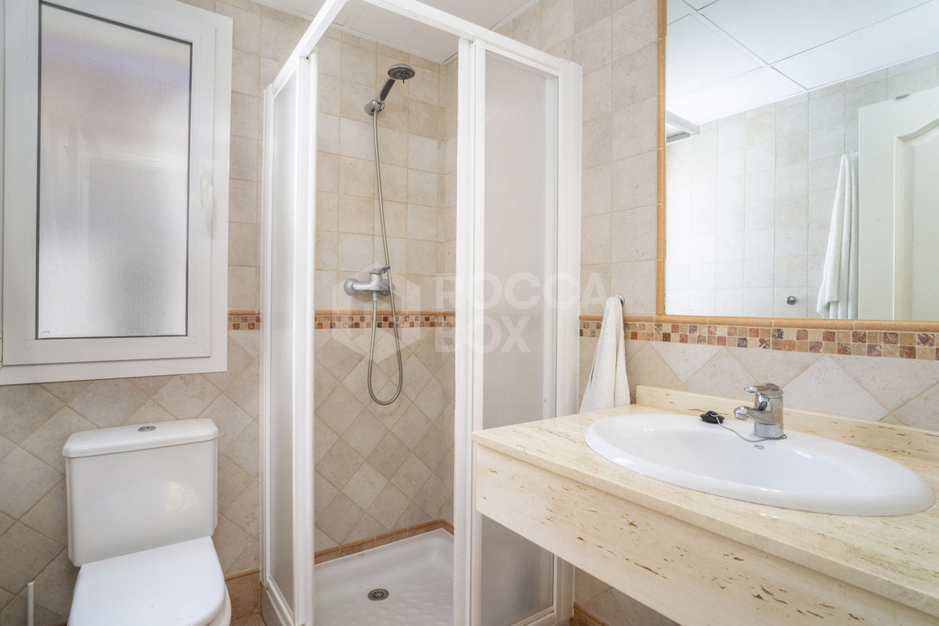 Elegant Two Bedroom Apartment with Tranquil Surroundings and Modern Comforts