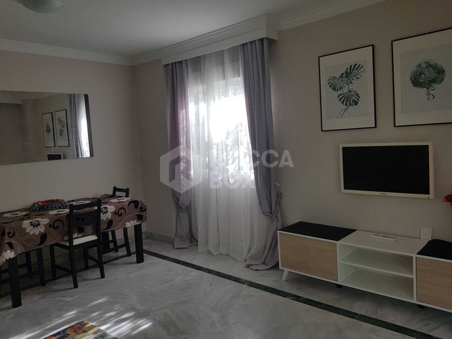 Elegant Ground Floor Apartment with Panoramic Views and Exceptional Location