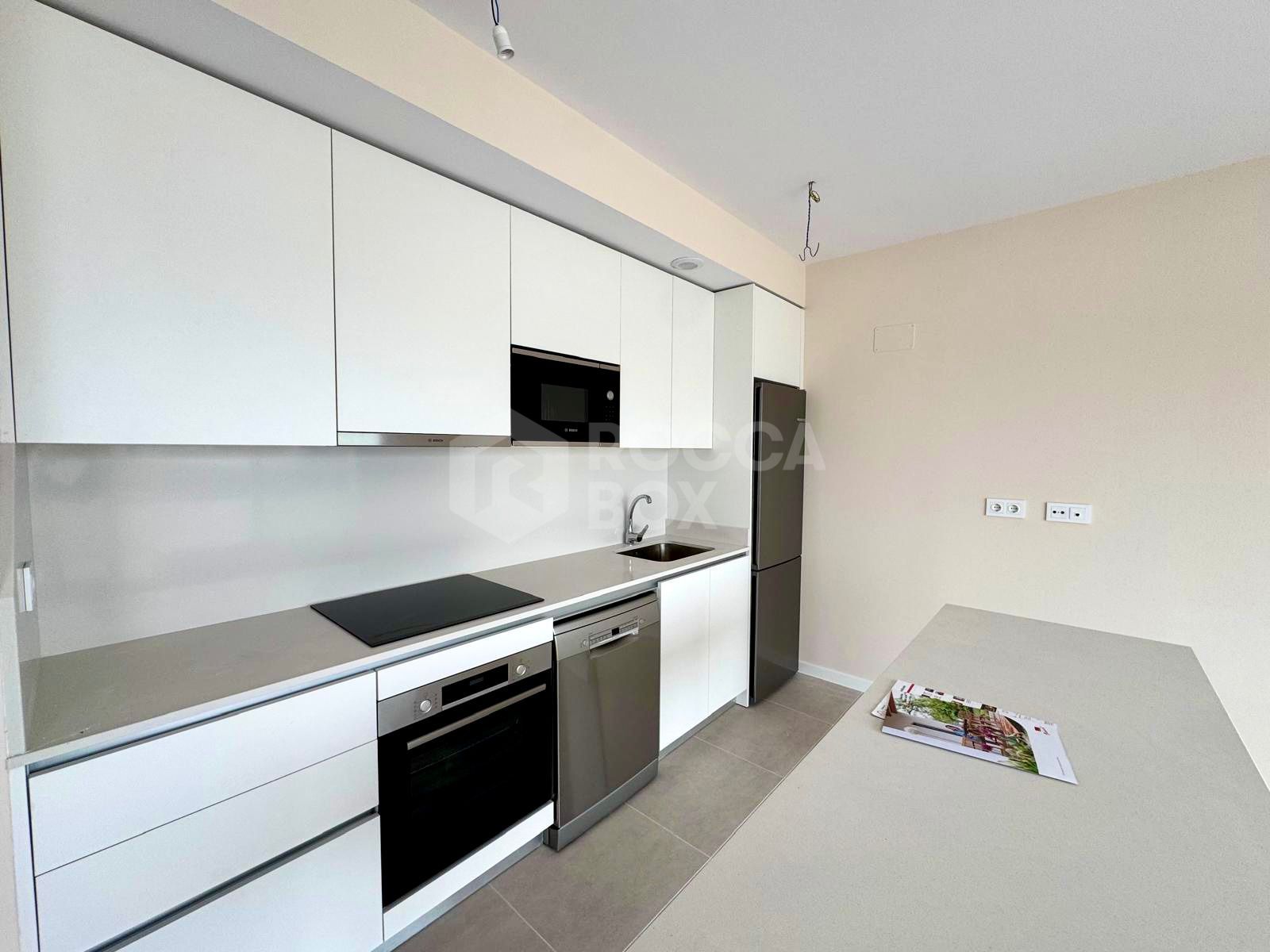 Contemporary 2-Bedroom Apartment in Aquagardens, Bel Air