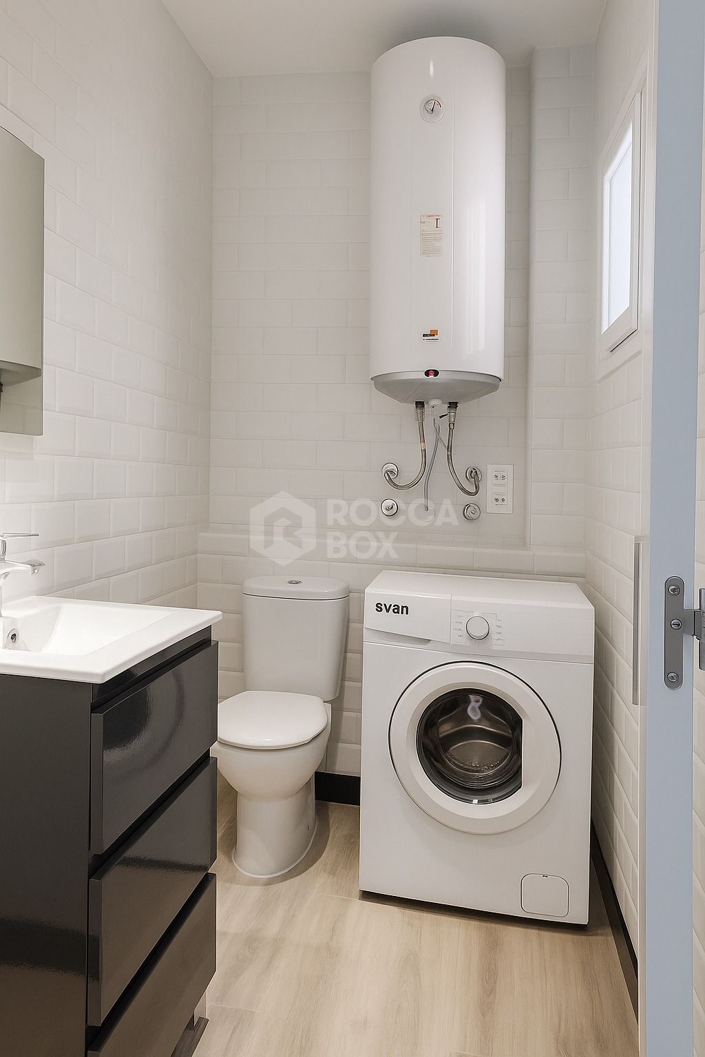 Bright & Cozy 1st-Floor Apartment with Lovely Sea Views