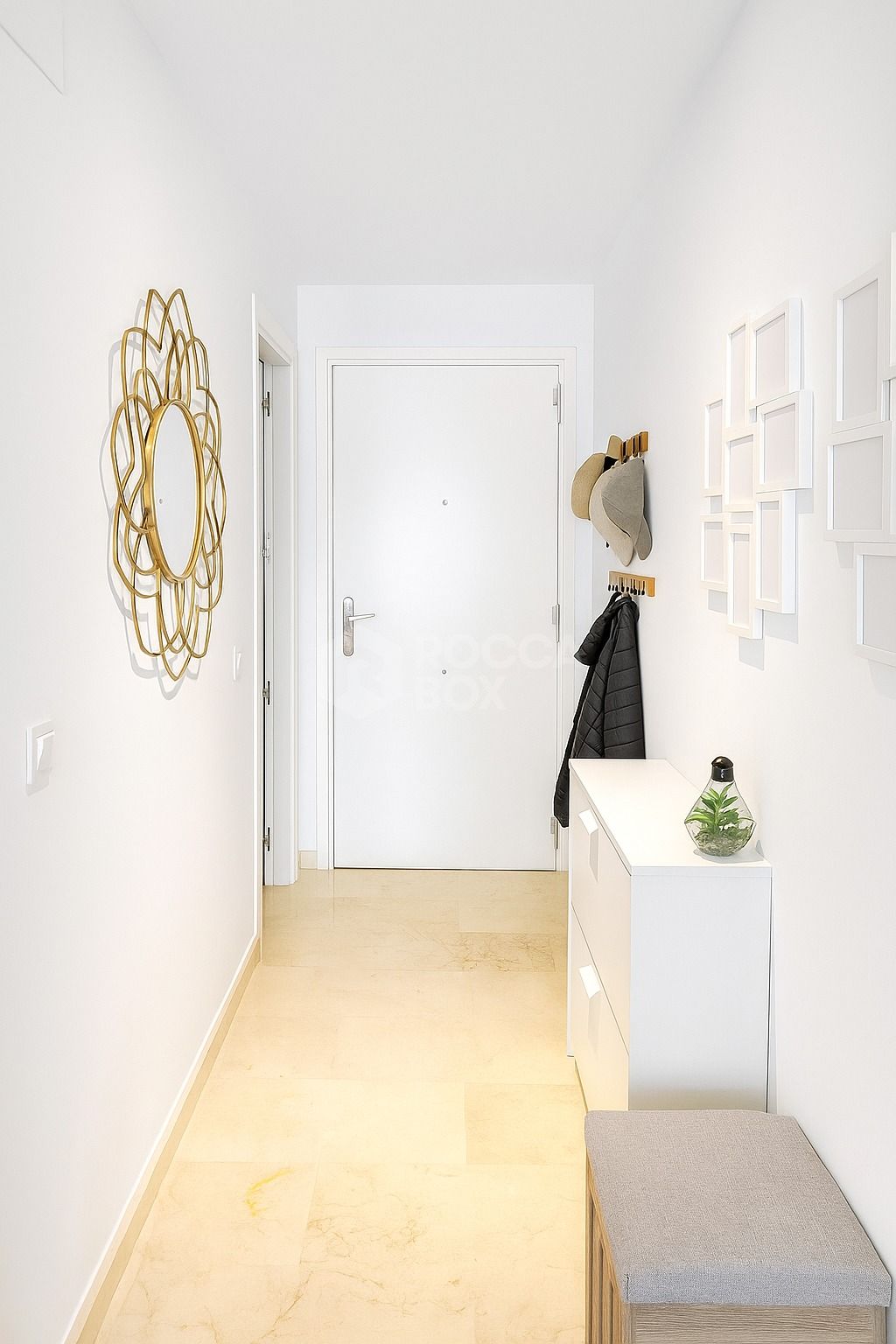 Bright & Cozy 1st-Floor Apartment with Lovely Sea Views