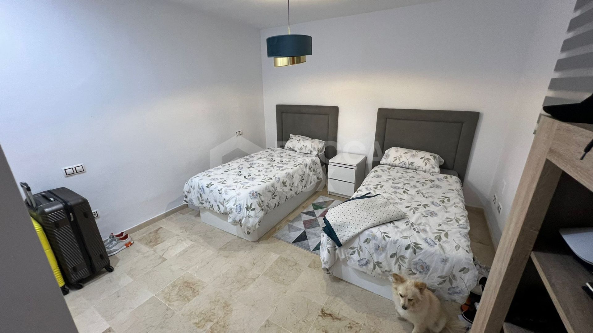 Two-Bedroom Apartment in Aloha Royal