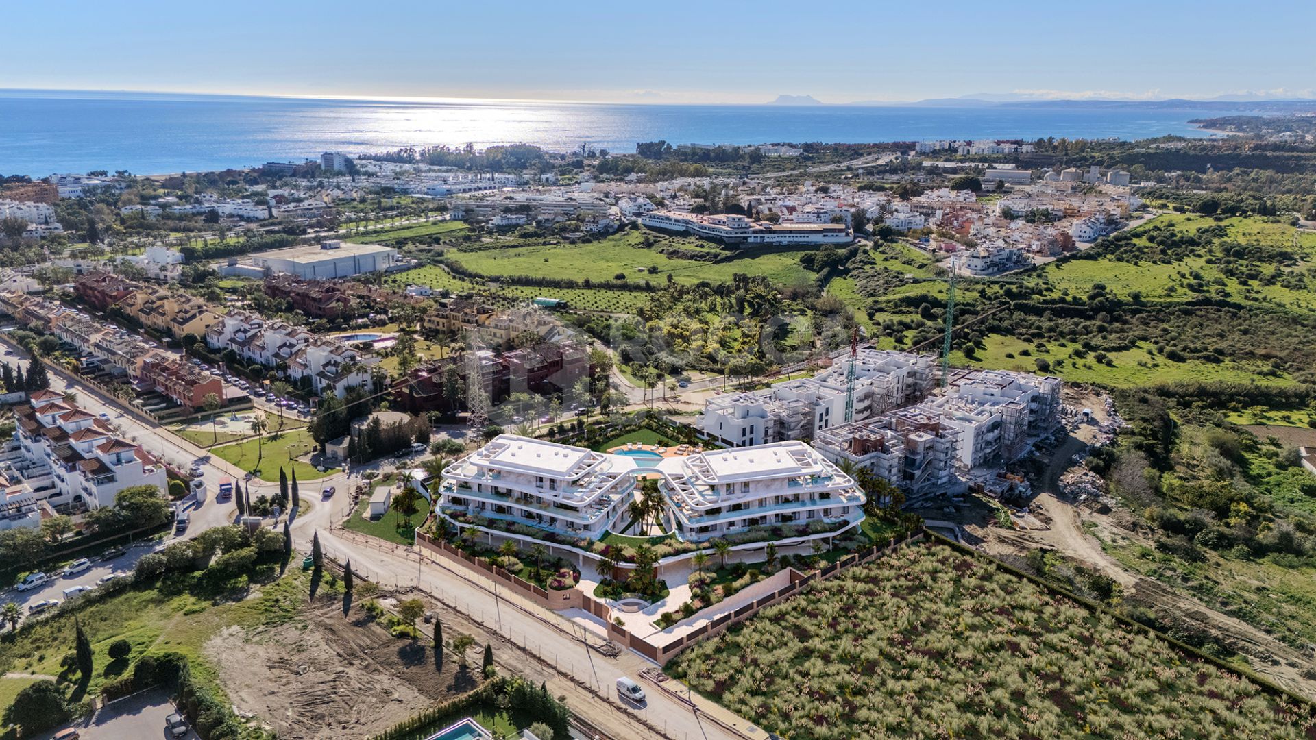 Modern 3-Bed Luxury Residence with Panoramic Views in Estepona