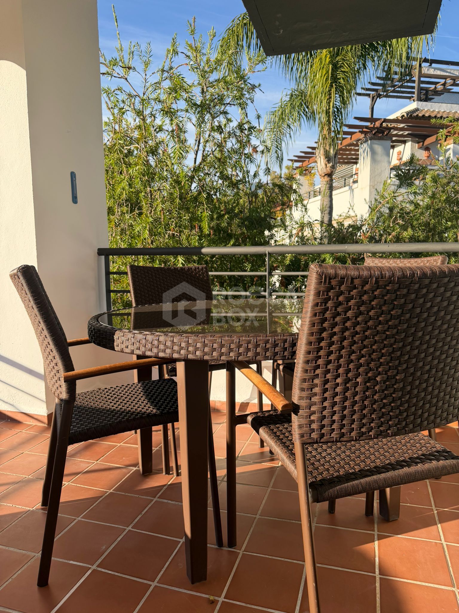 Luxury Apartment with Panoramic Mountain and Golf Views