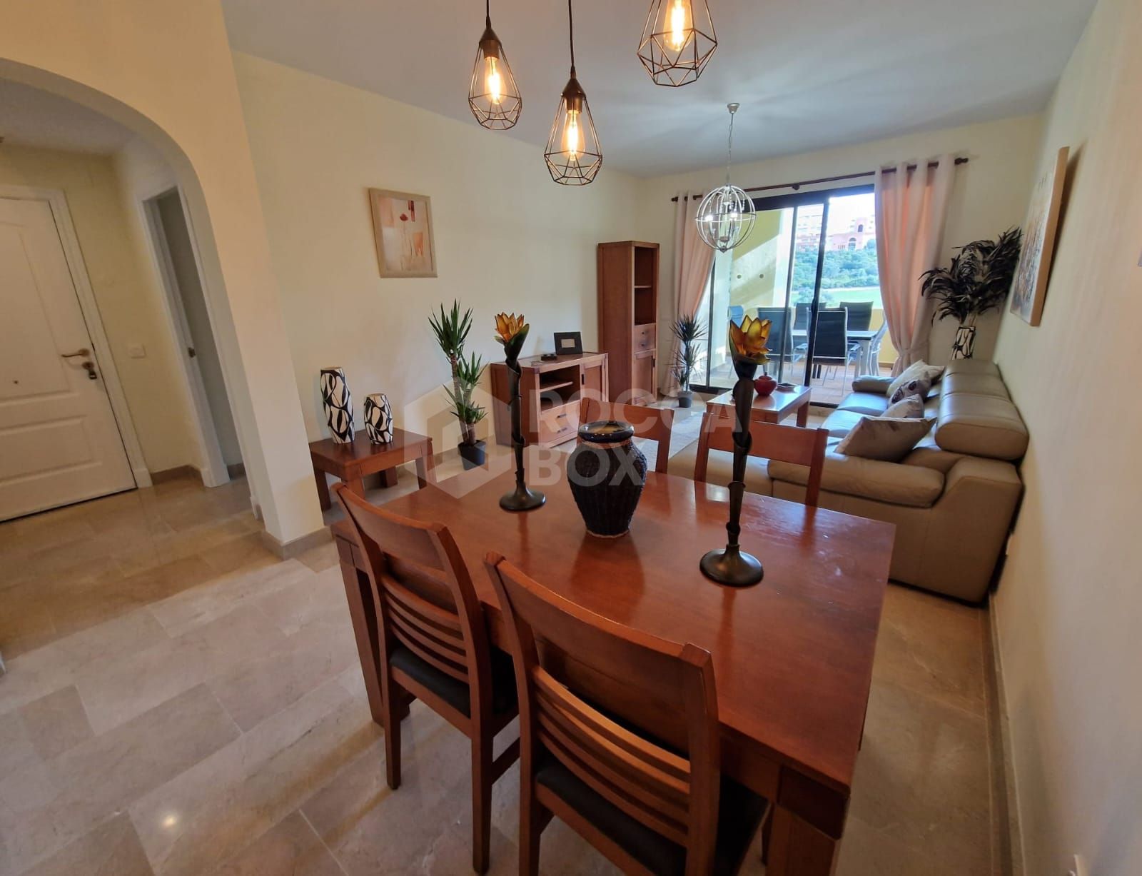 Elegant Golfside Apartment in Duquesa Village – Spacious & Close to the Marina