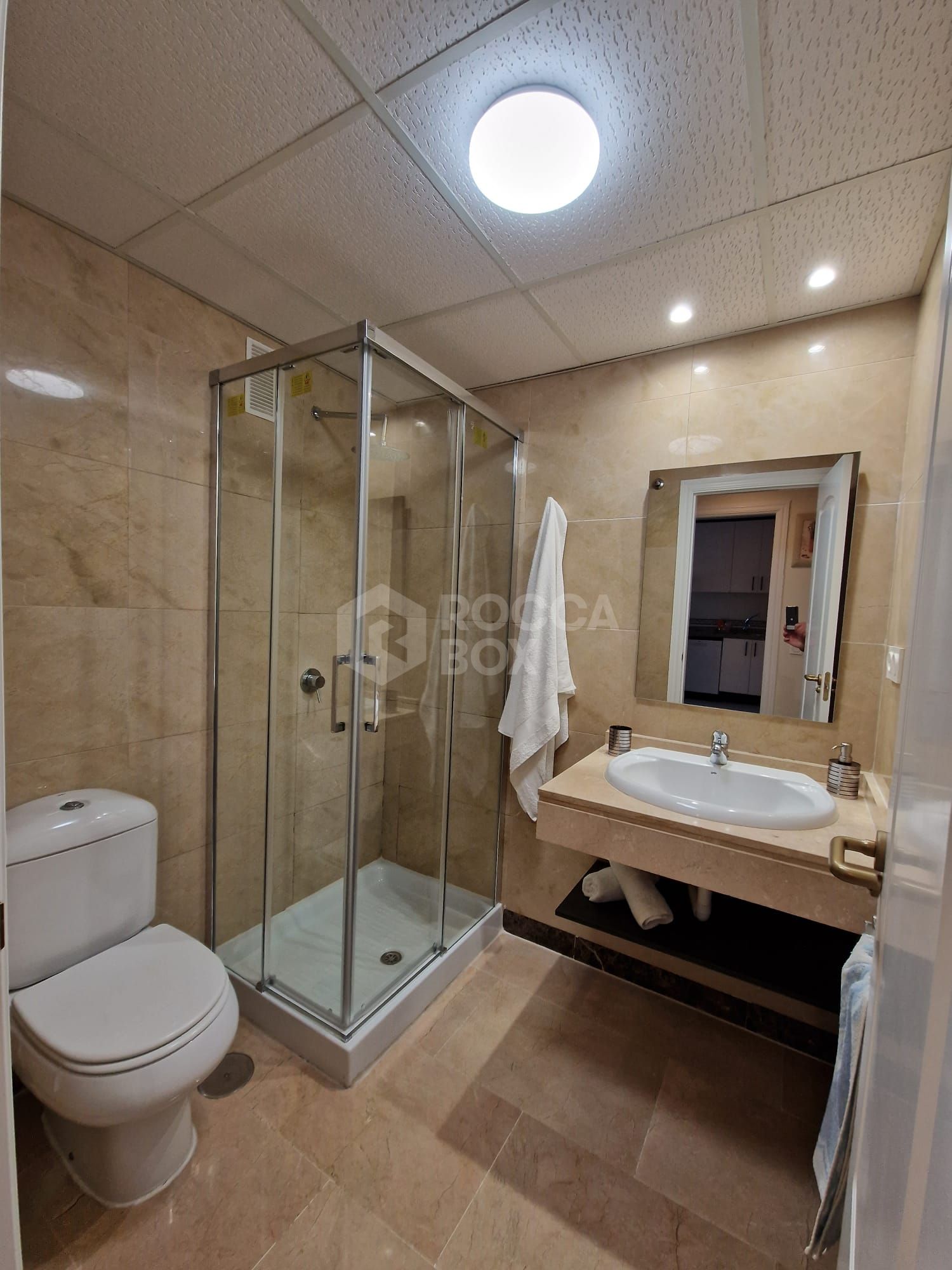 Elegant Golfside Apartment in Duquesa Village – Spacious & Close to the Marina