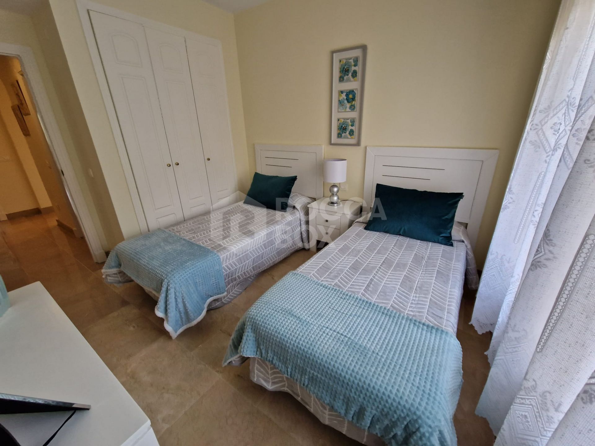 Elegant Golfside Apartment in Duquesa Village – Spacious & Close to the Marina