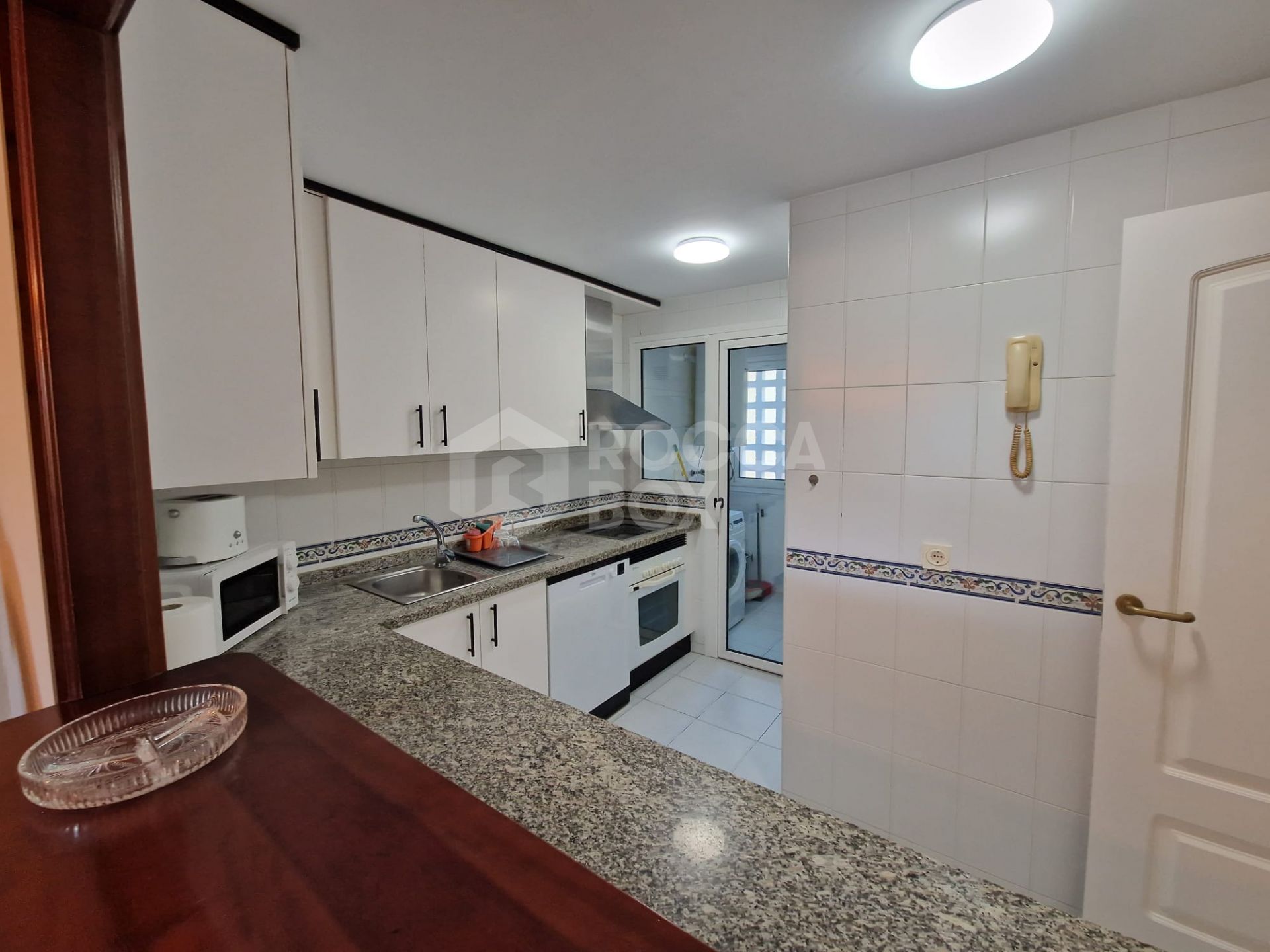 Elegant Golfside Apartment in Duquesa Village – Spacious & Close to the Marina