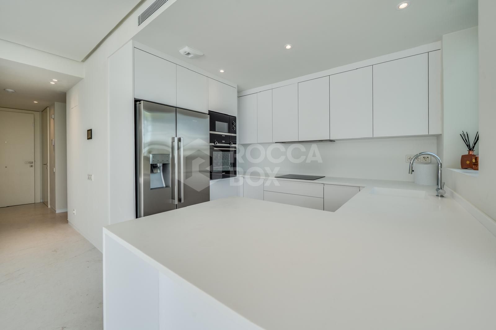 Luxury Ground Floor Apartment with Panoramic Views and Exceptional Facilities