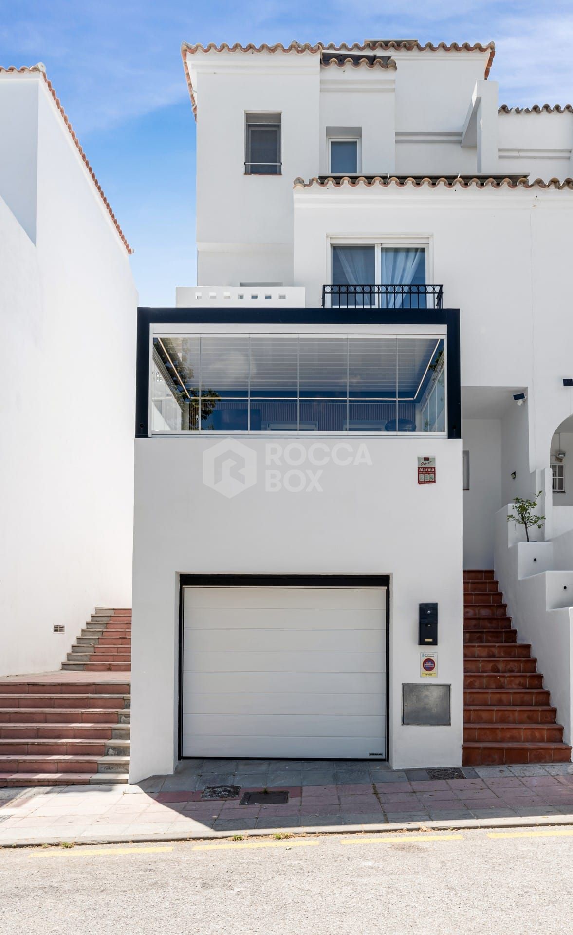 Modern Corner Townhouse in Central Estepona