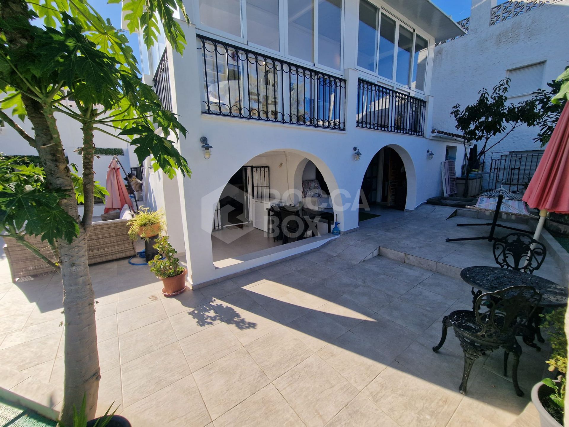 3-Bedroom House in Estepona with Rooftop Terrace and Communal Pool