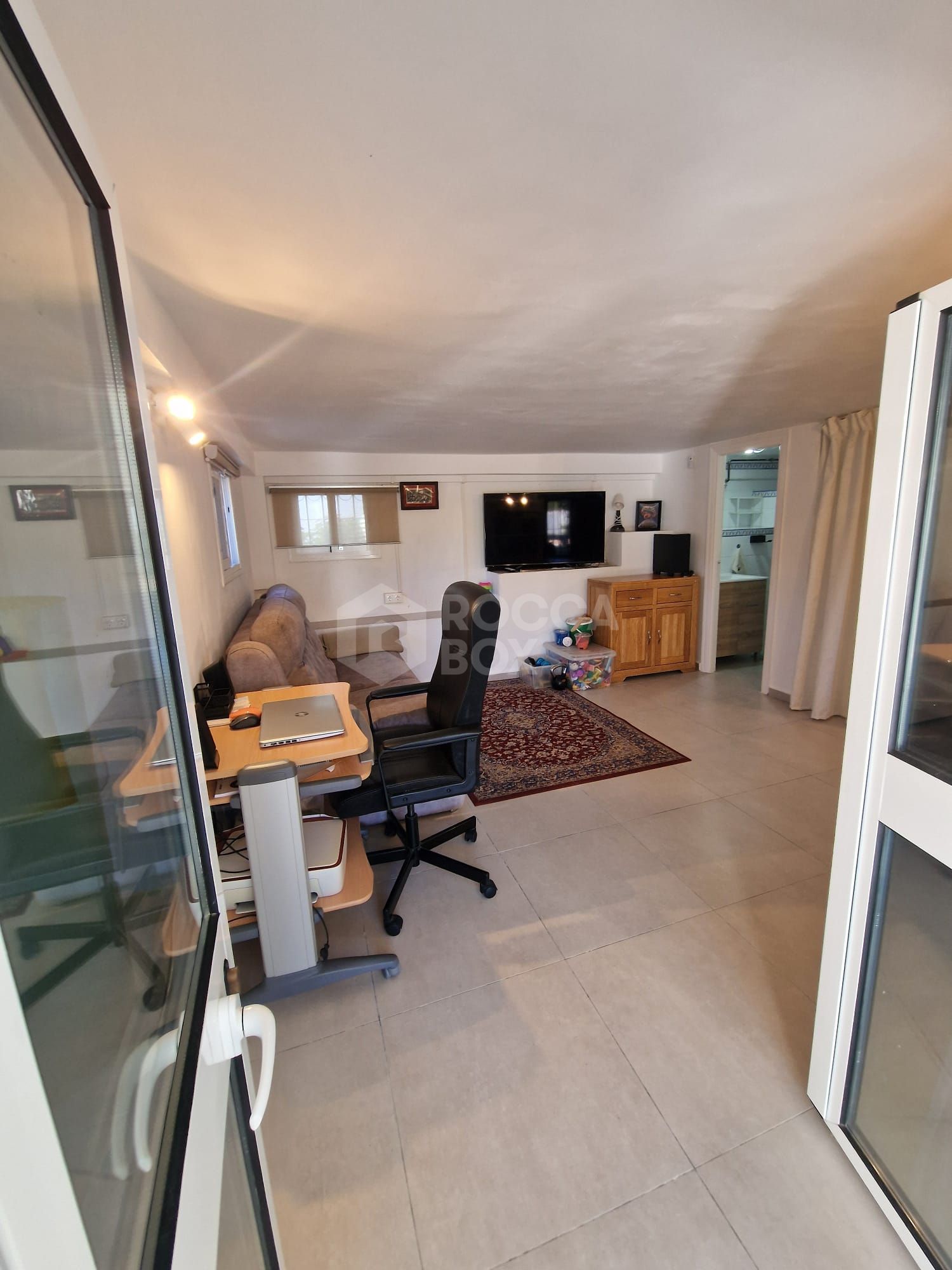 3-Bedroom House in Estepona with Rooftop Terrace and Communal Pool