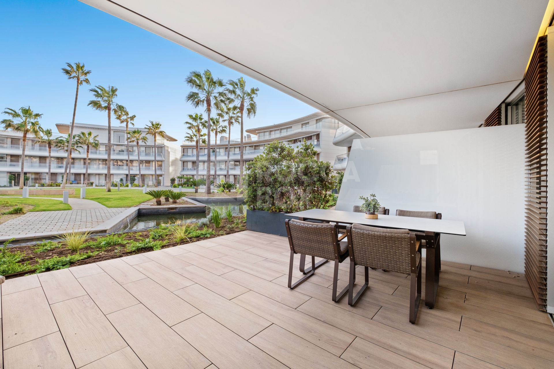 Frontline Beach Luxury Apartment With Terrace In The Edge, Estepona