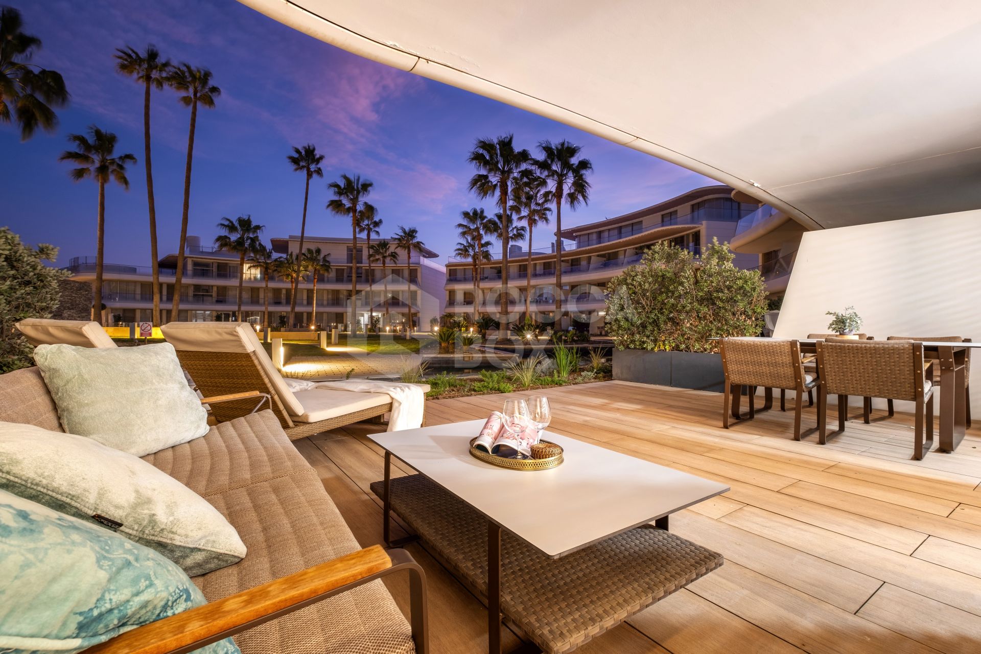 Frontline Beach Luxury Apartment With Terrace In The Edge, Estepona