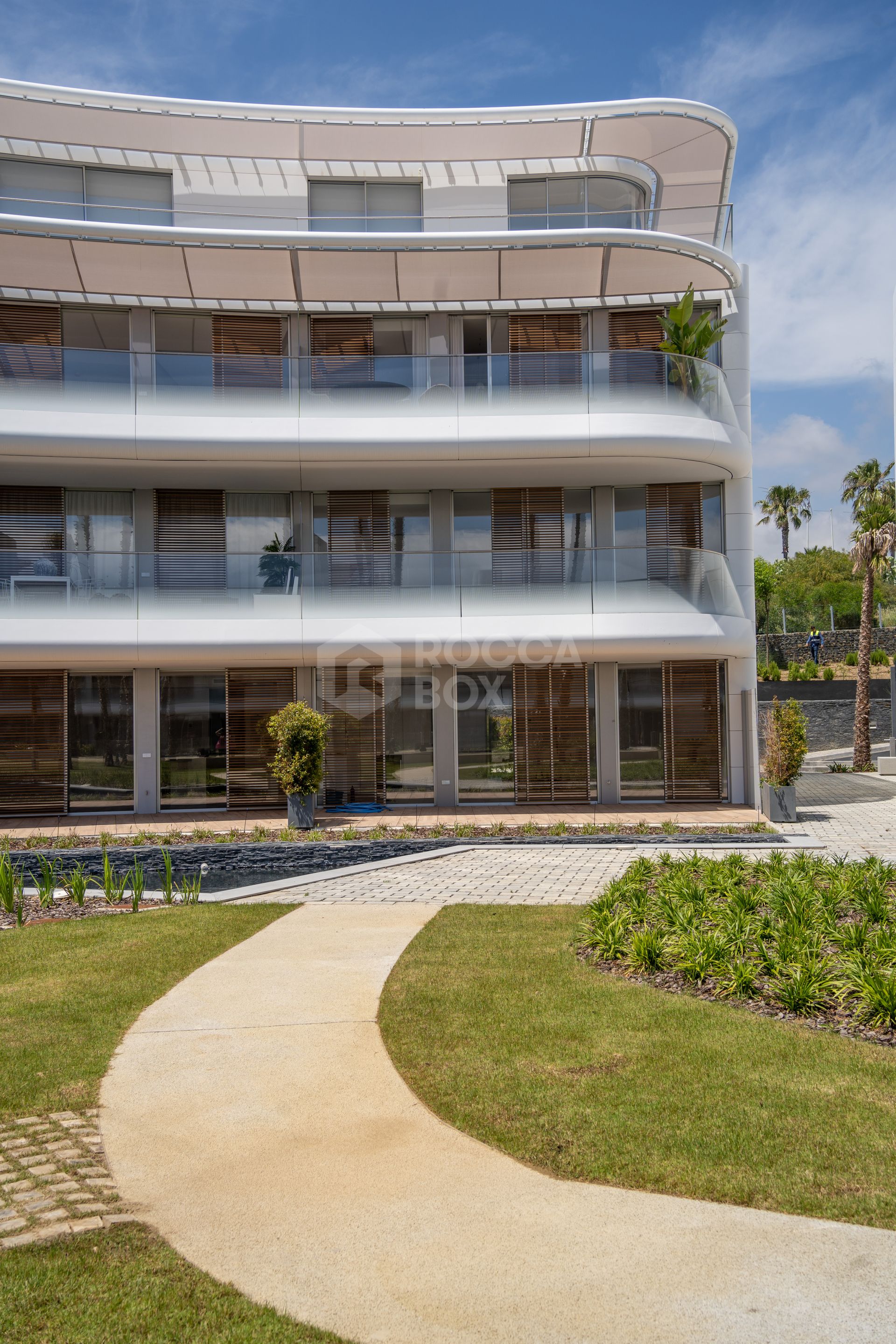 Frontline Beach Luxury Apartment With Terrace In The Edge, Estepona