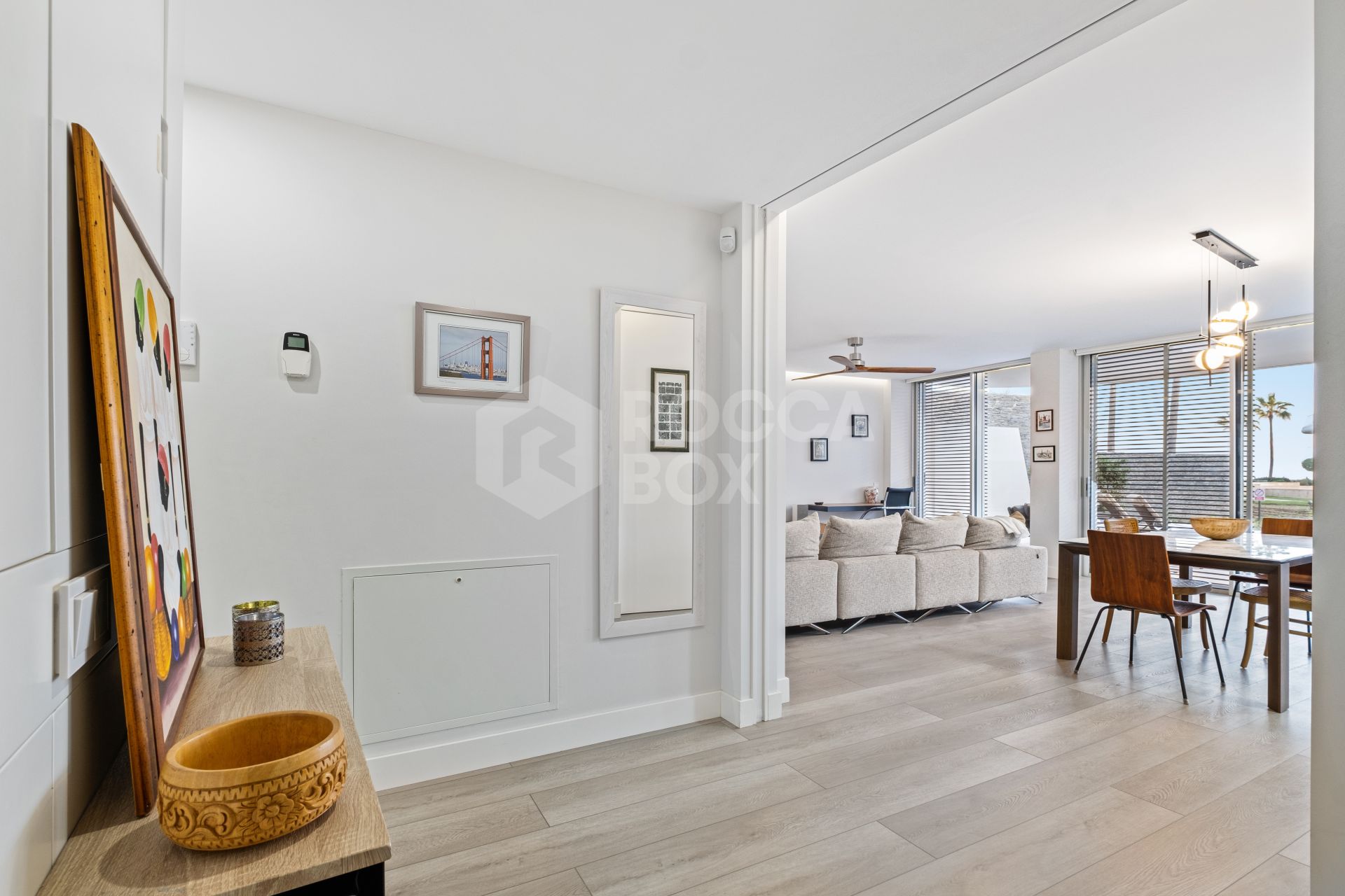 Frontline Beach Luxury Apartment With Terrace In The Edge, Estepona