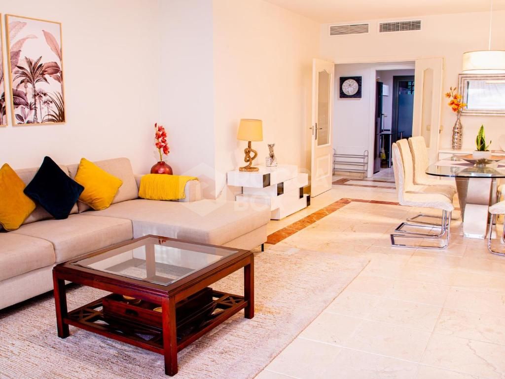 Ground-Floor Residence with Private Garden in the Exclusive Benatalaya Community, Estepona