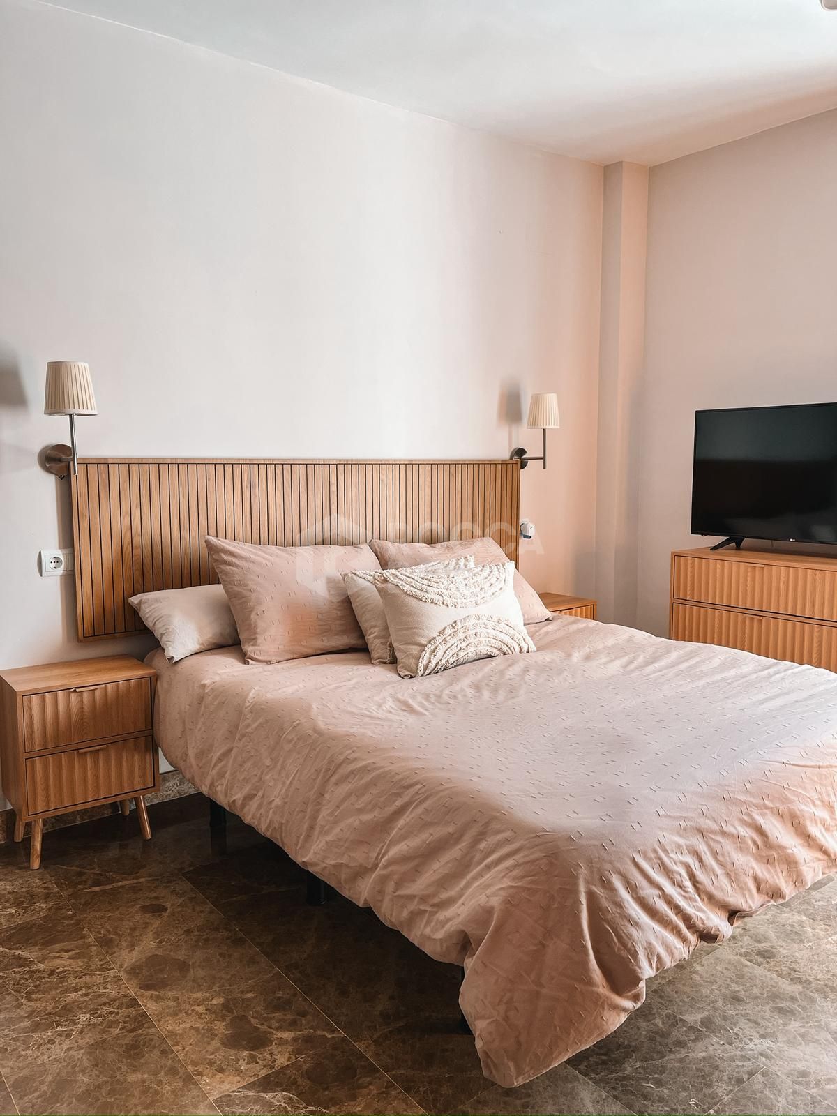 BEAUTIFUL 2 BED APARTMENT, LA CONCHA RESINA GOLF, ESTEPONA