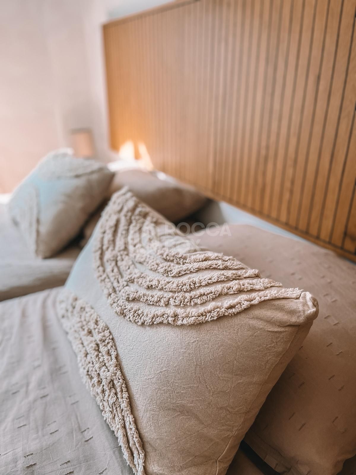 BEAUTIFUL 2 BED APARTMENT, LA CONCHA RESINA GOLF, ESTEPONA