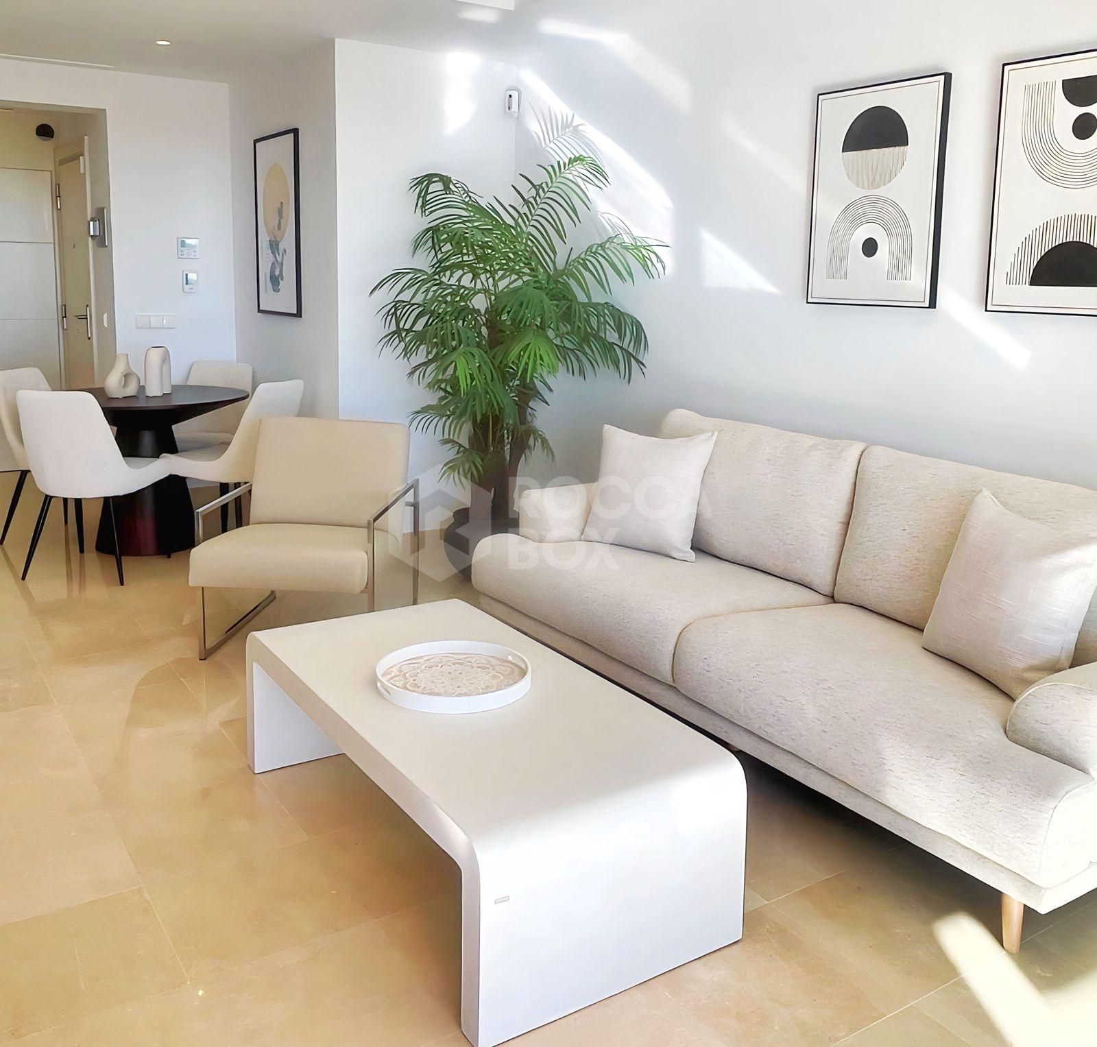 Elegant Two Bedroom Apartment with Panoramic Views and Prime Amenities