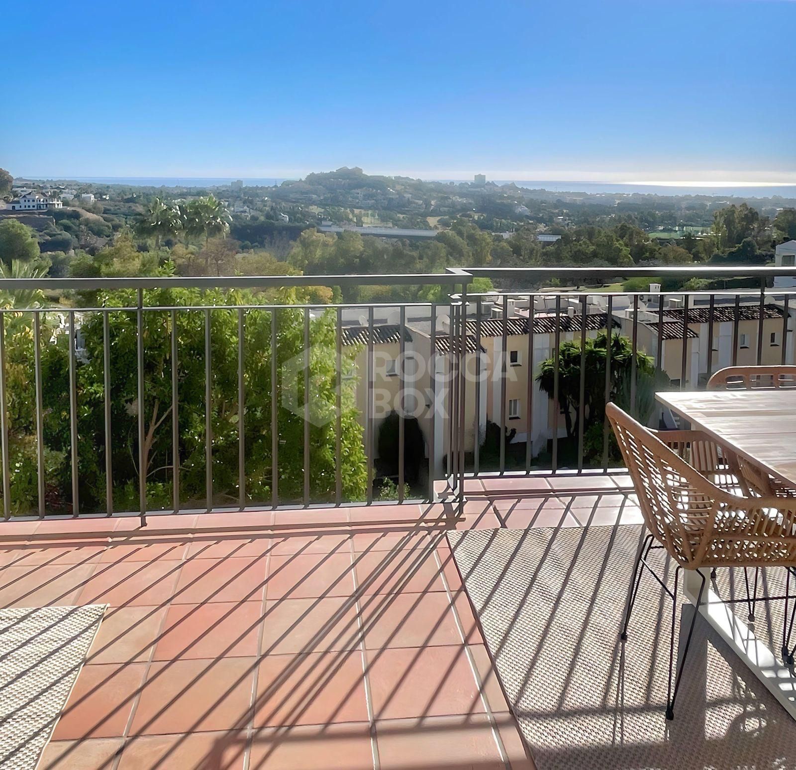 Elegant Two Bedroom Apartment with Panoramic Views and Prime Amenities