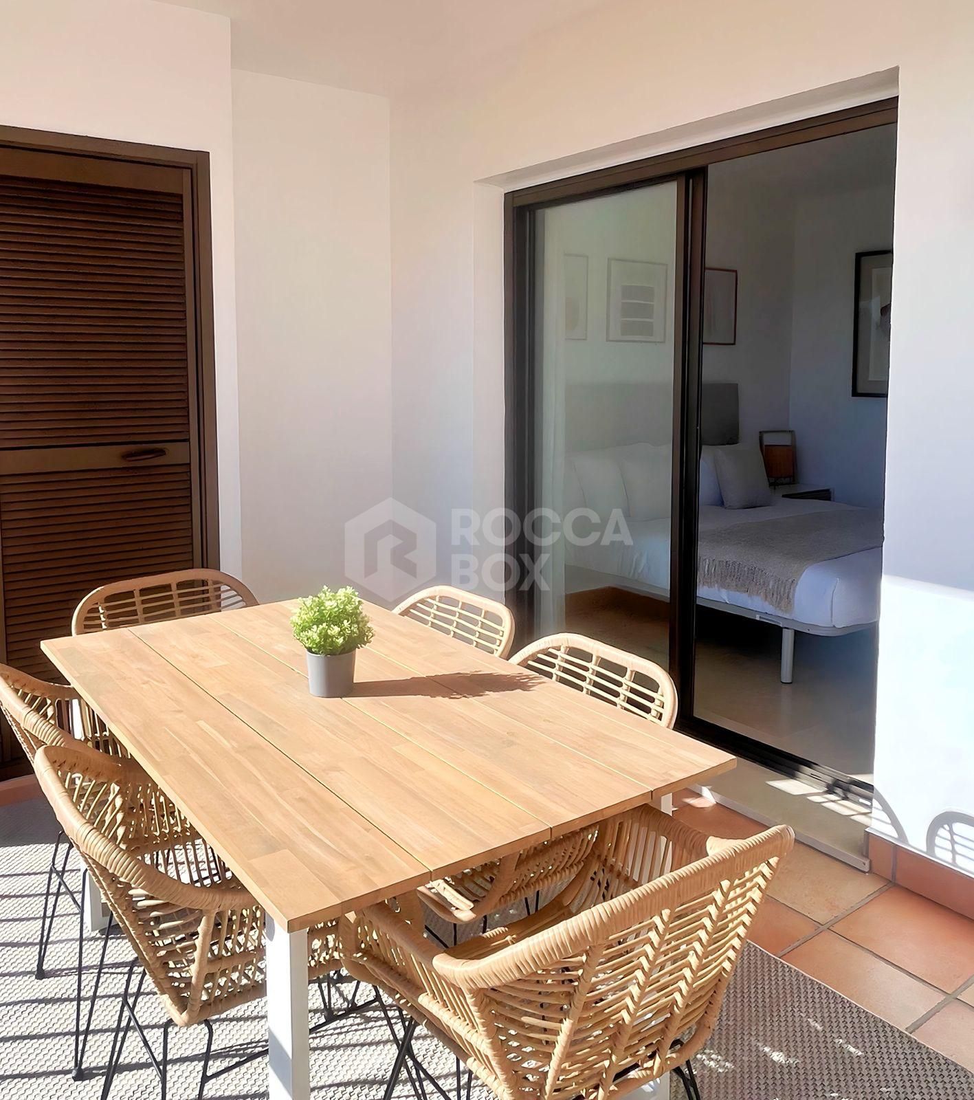 Elegant Two Bedroom Apartment with Panoramic Views and Prime Amenities