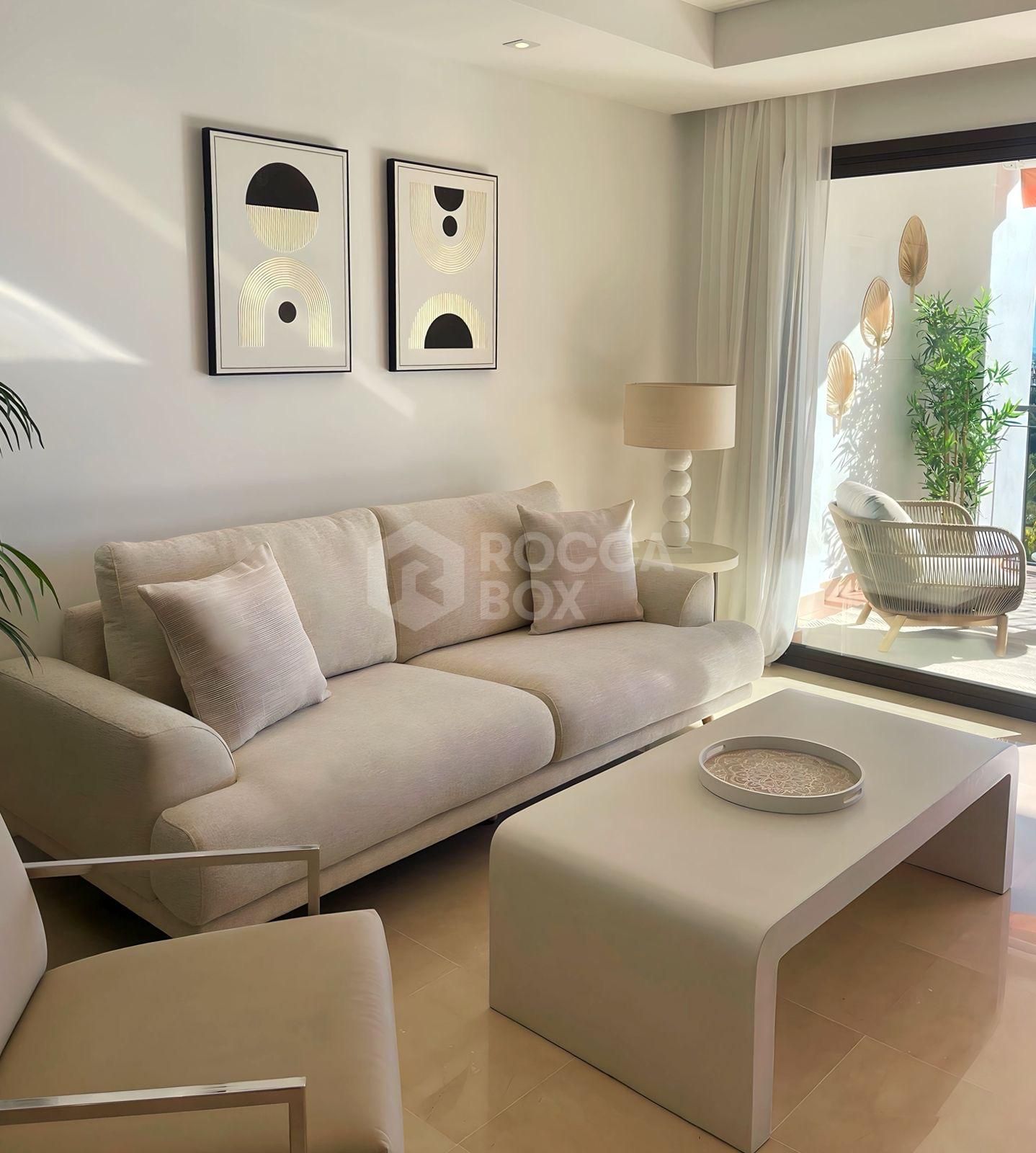 Elegant Two Bedroom Apartment with Panoramic Views and Prime Amenities