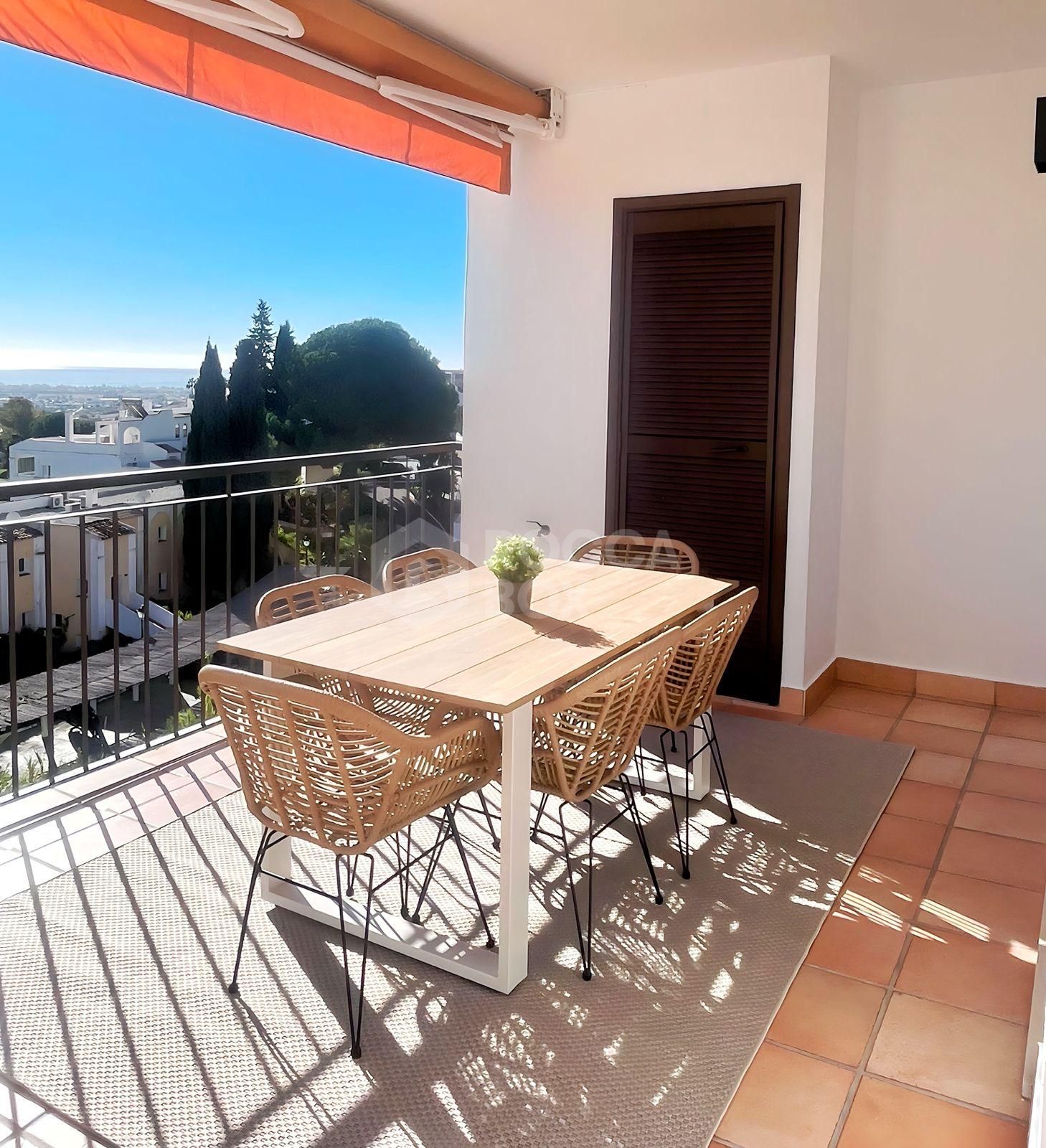 Elegant Two Bedroom Apartment with Panoramic Views and Prime Amenities