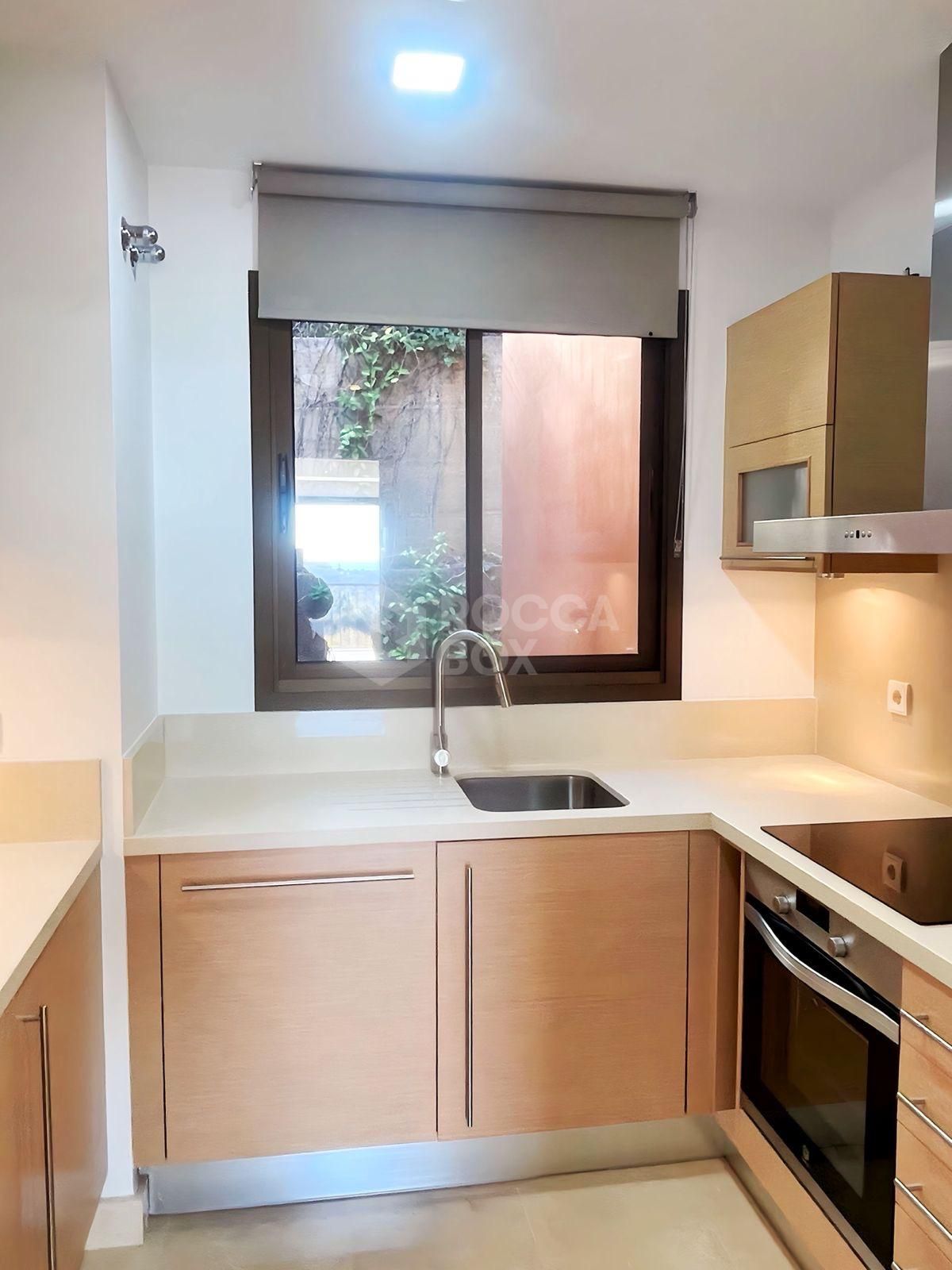 Elegant Two Bedroom Apartment with Panoramic Views and Prime Amenities