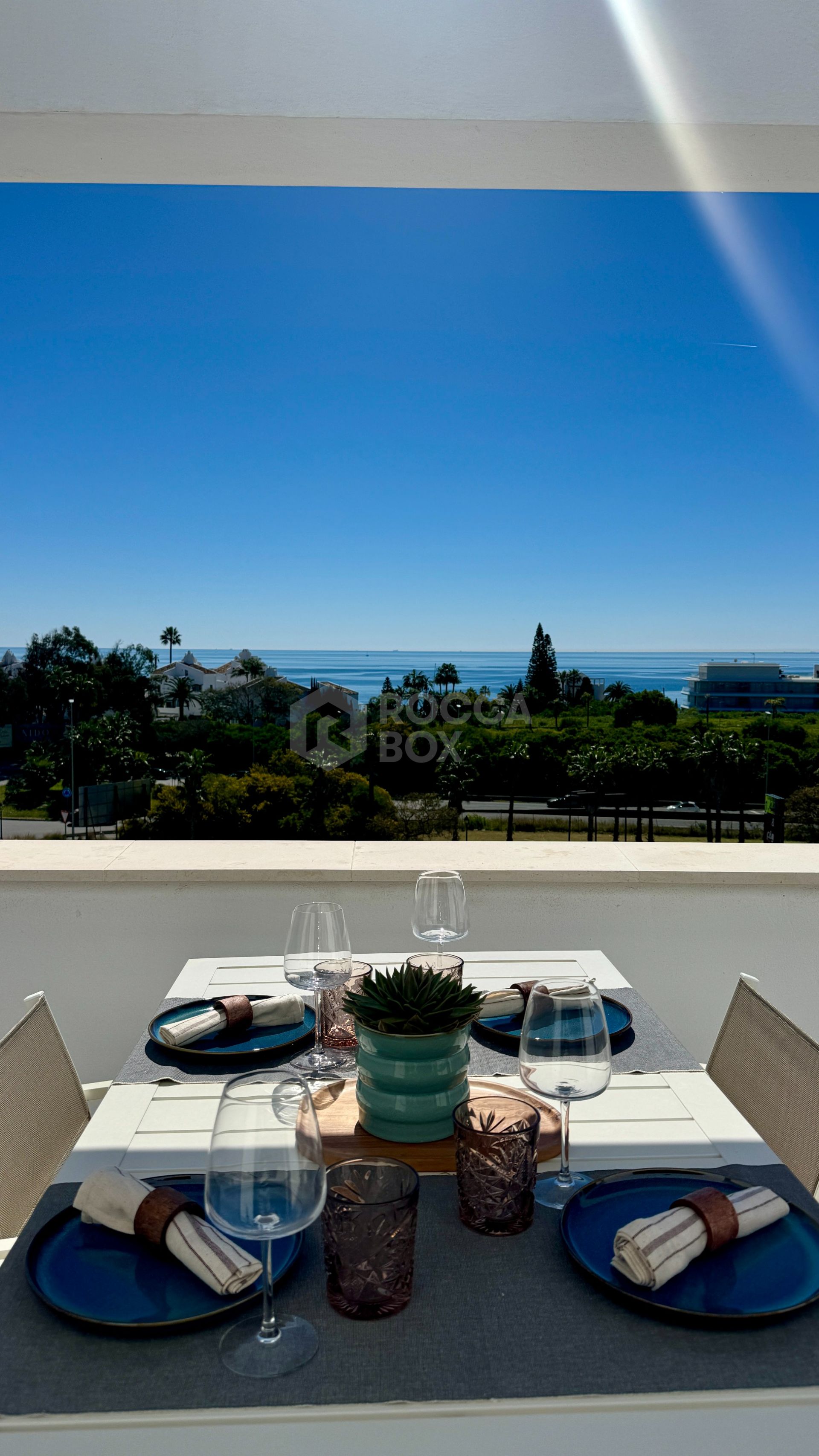 Luxury Penthouse with Panoramic Sea Views and High-End Finishes