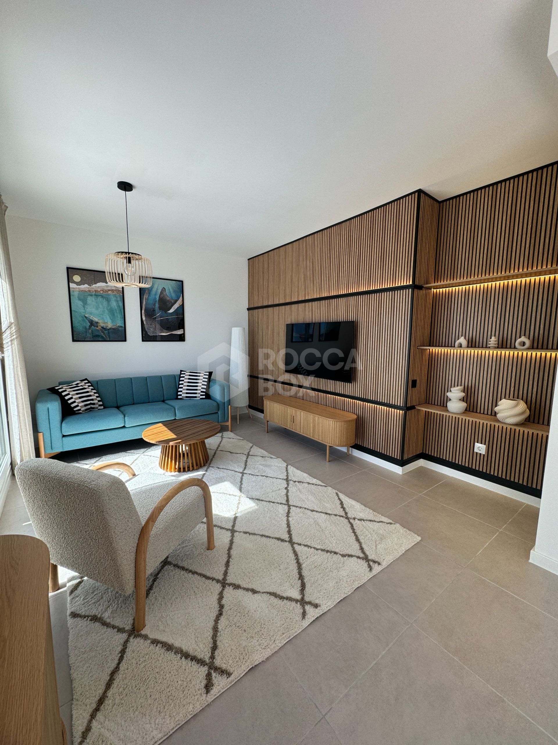 Luxury Penthouse with Panoramic Sea Views and High-End Finishes