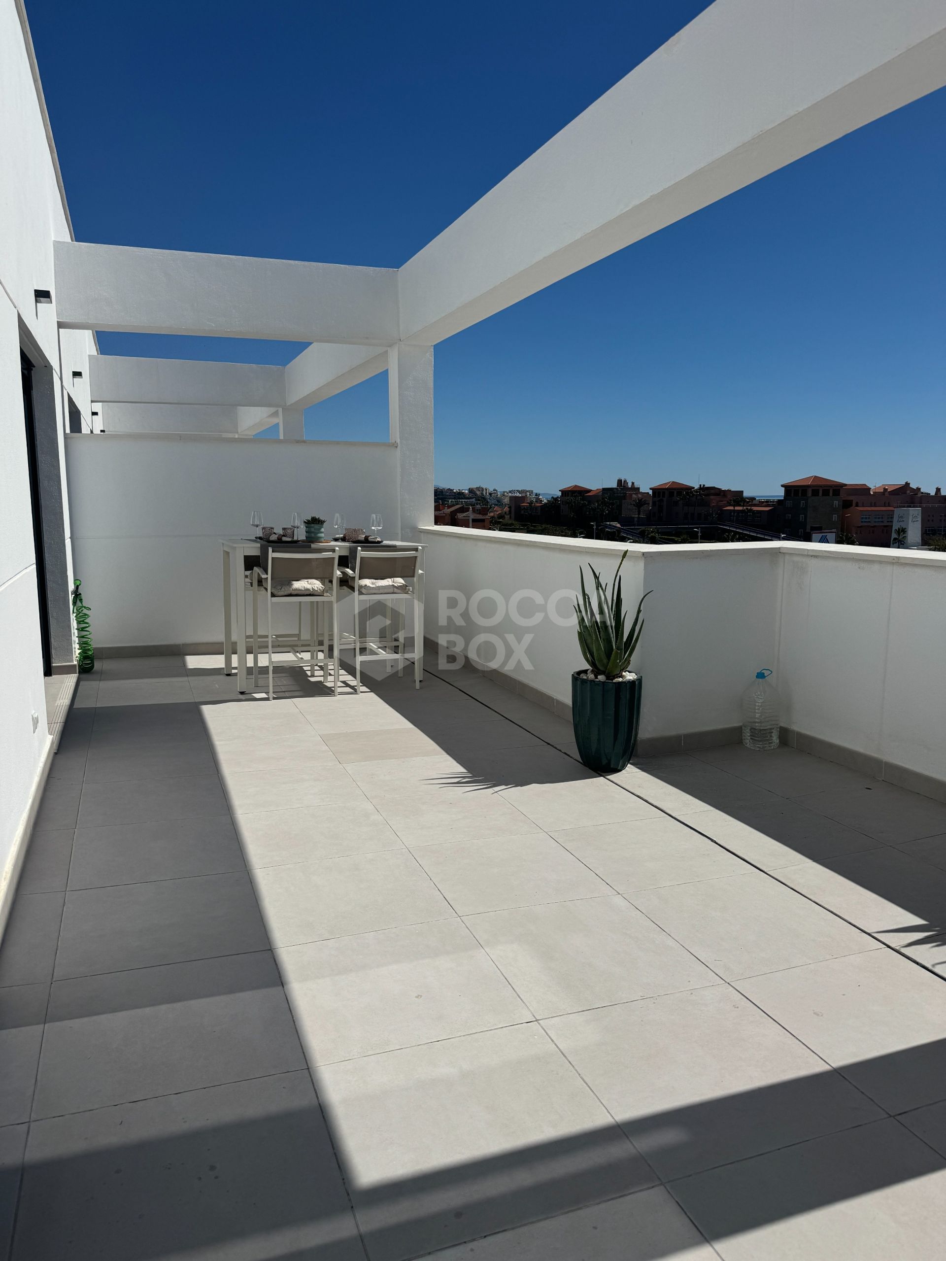 Luxury Penthouse with Panoramic Sea Views and High-End Finishes