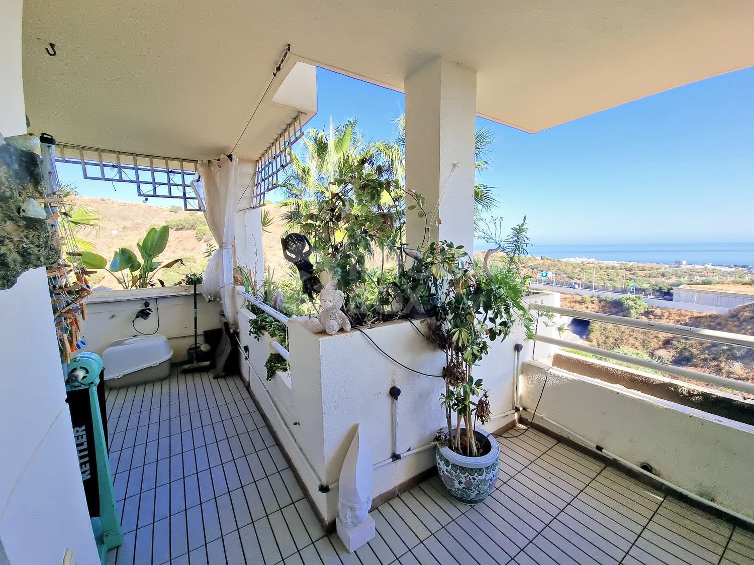 Elegant Sea-View Apartment in Bellavista Hill