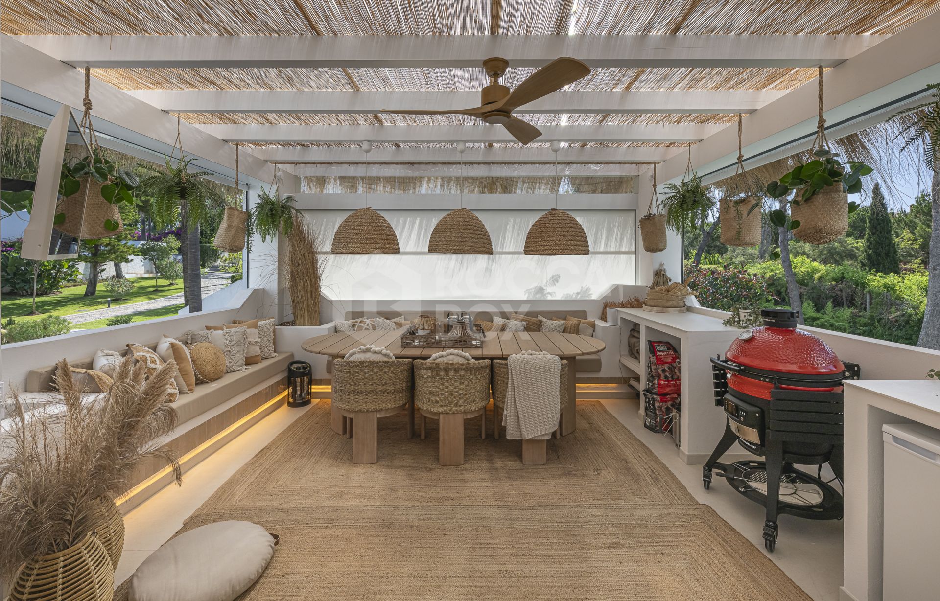 Modern Mediterranean Oasis in Prestigious Atalaya de Río Verde